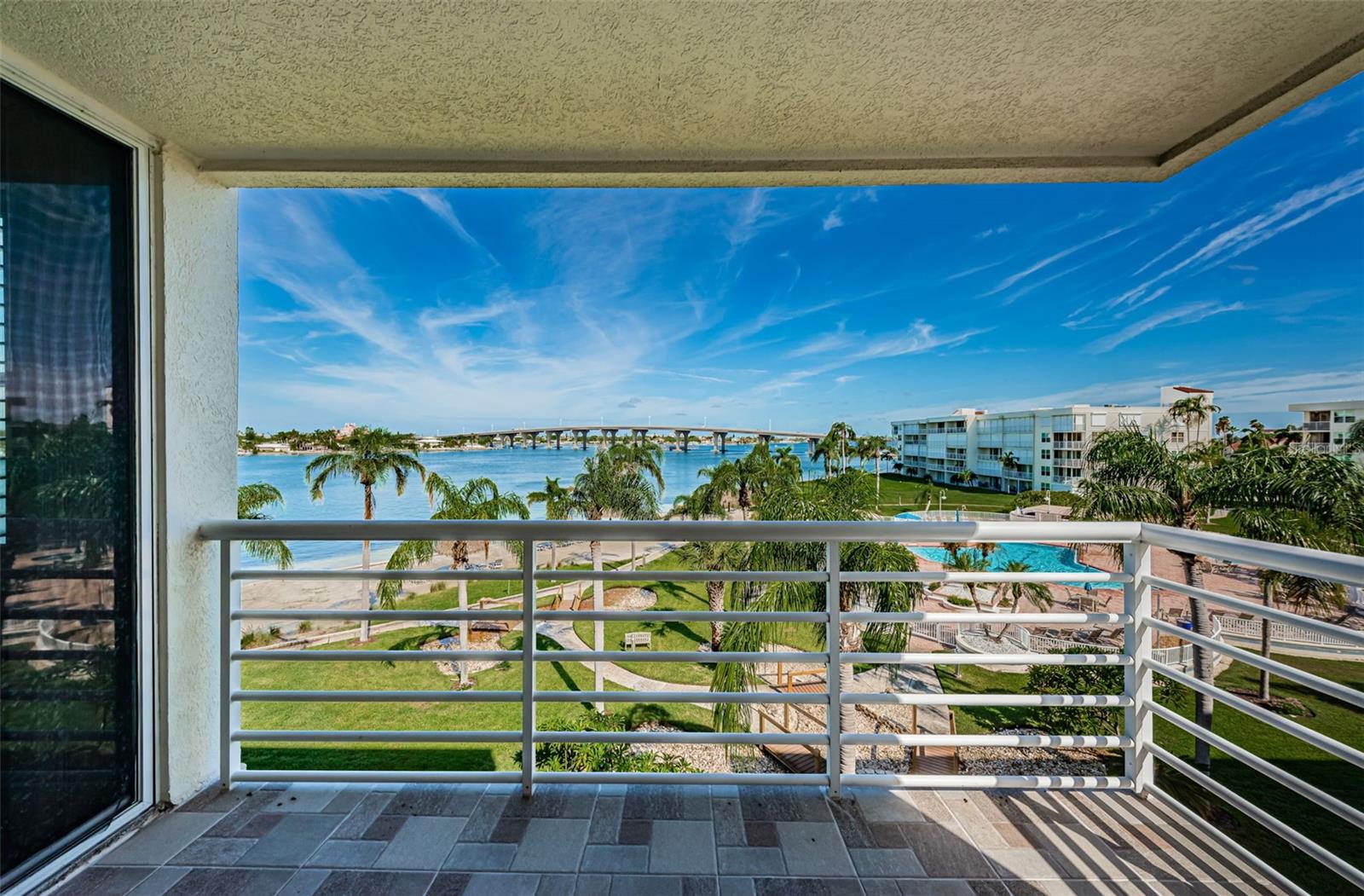 6081 BAHIA DEL MAR CIR #456 — photo 24