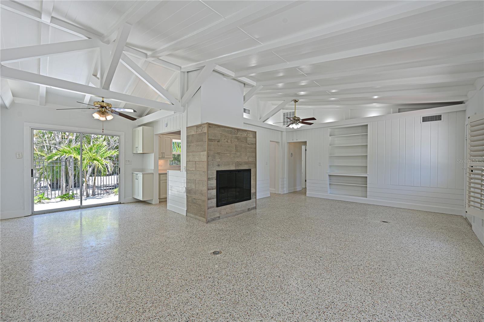 5924 GULF OF MEXICO DR — photo 11