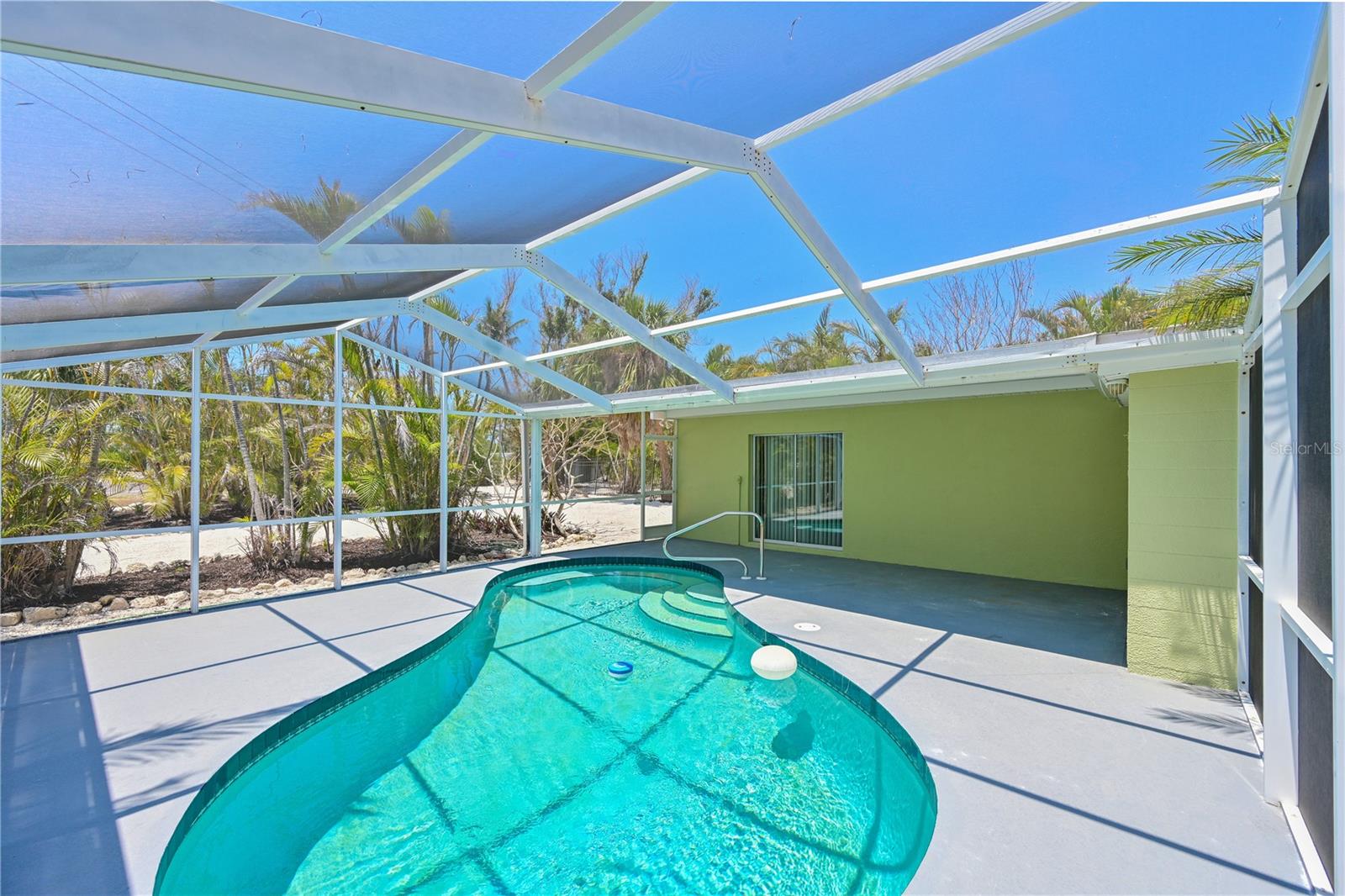 5924 GULF OF MEXICO DR — photo 29