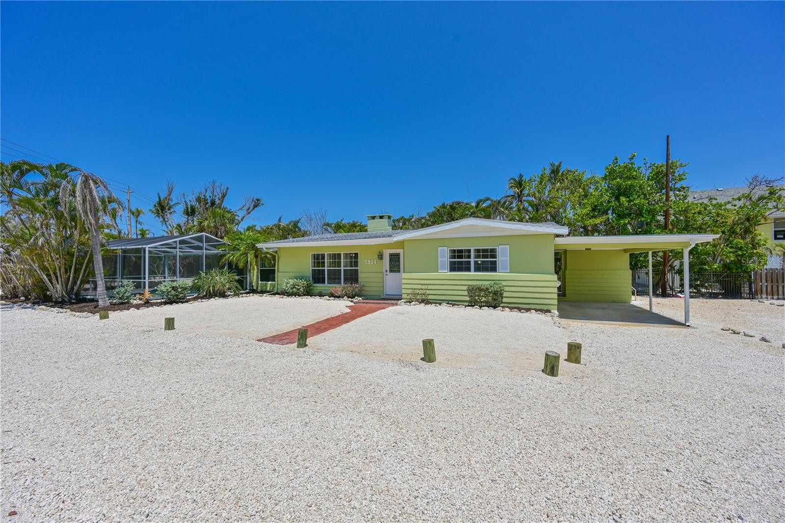 5924 GULF OF MEXICO DR — photo 4