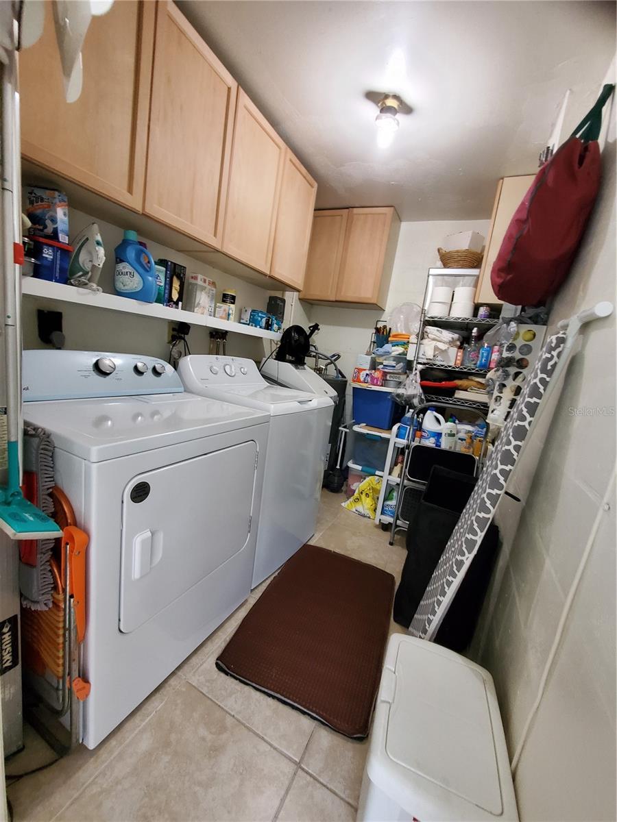 403 FINCHLEY CT #B — photo 26