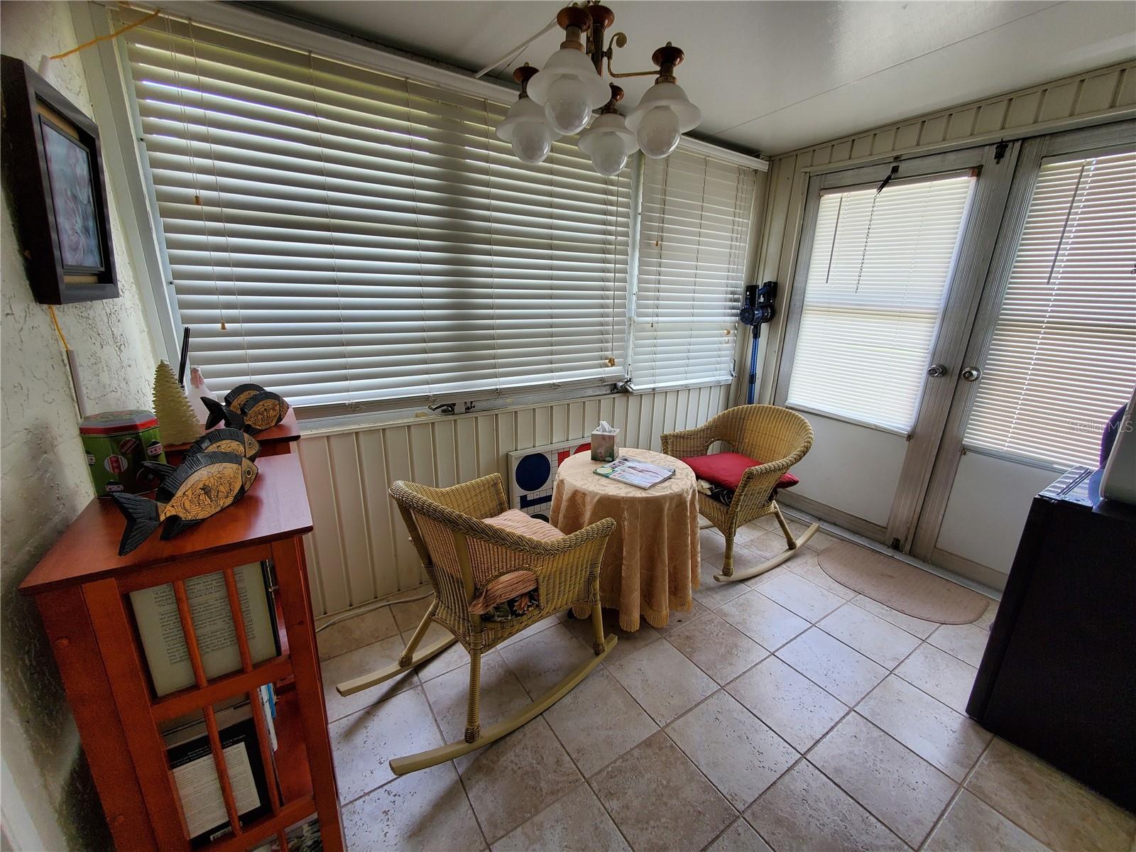 403 FINCHLEY CT #B — photo 25