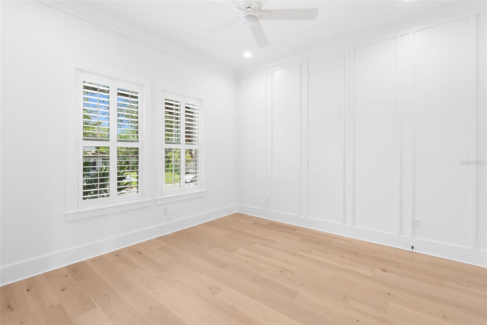 690 GENEVA PL — photo 5