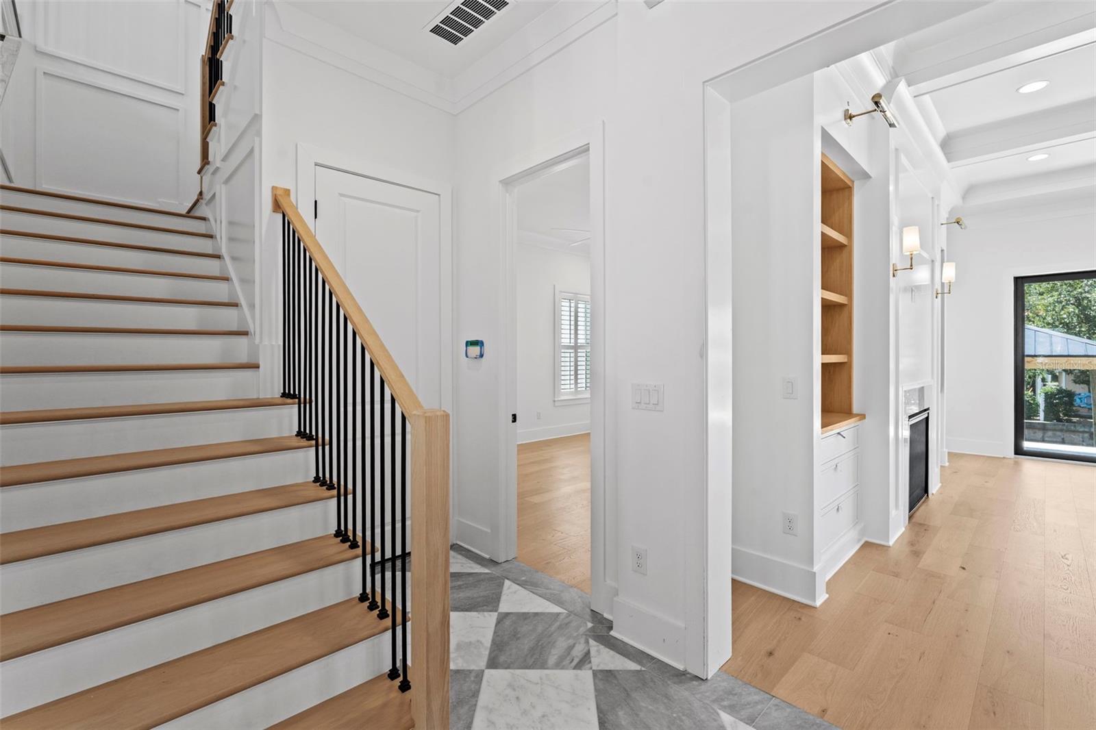690 GENEVA PL — photo 3
