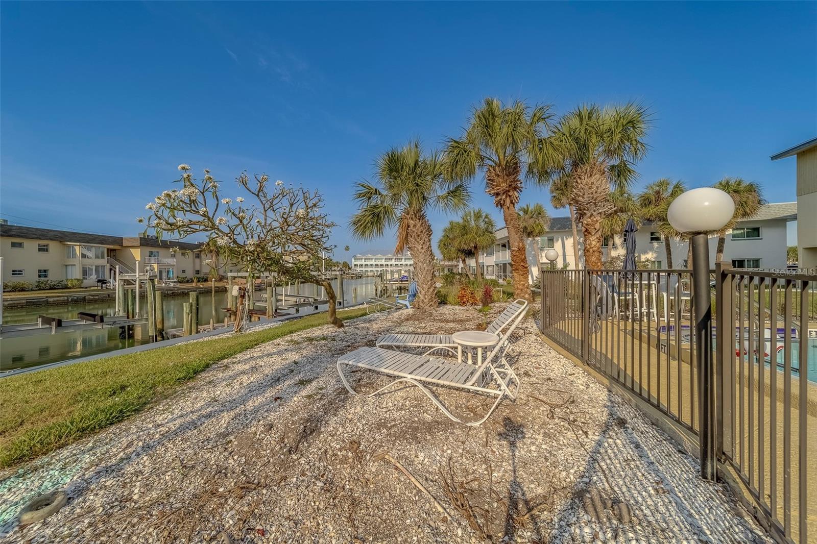 11650 CAPRI CIR S #105 — photo 45