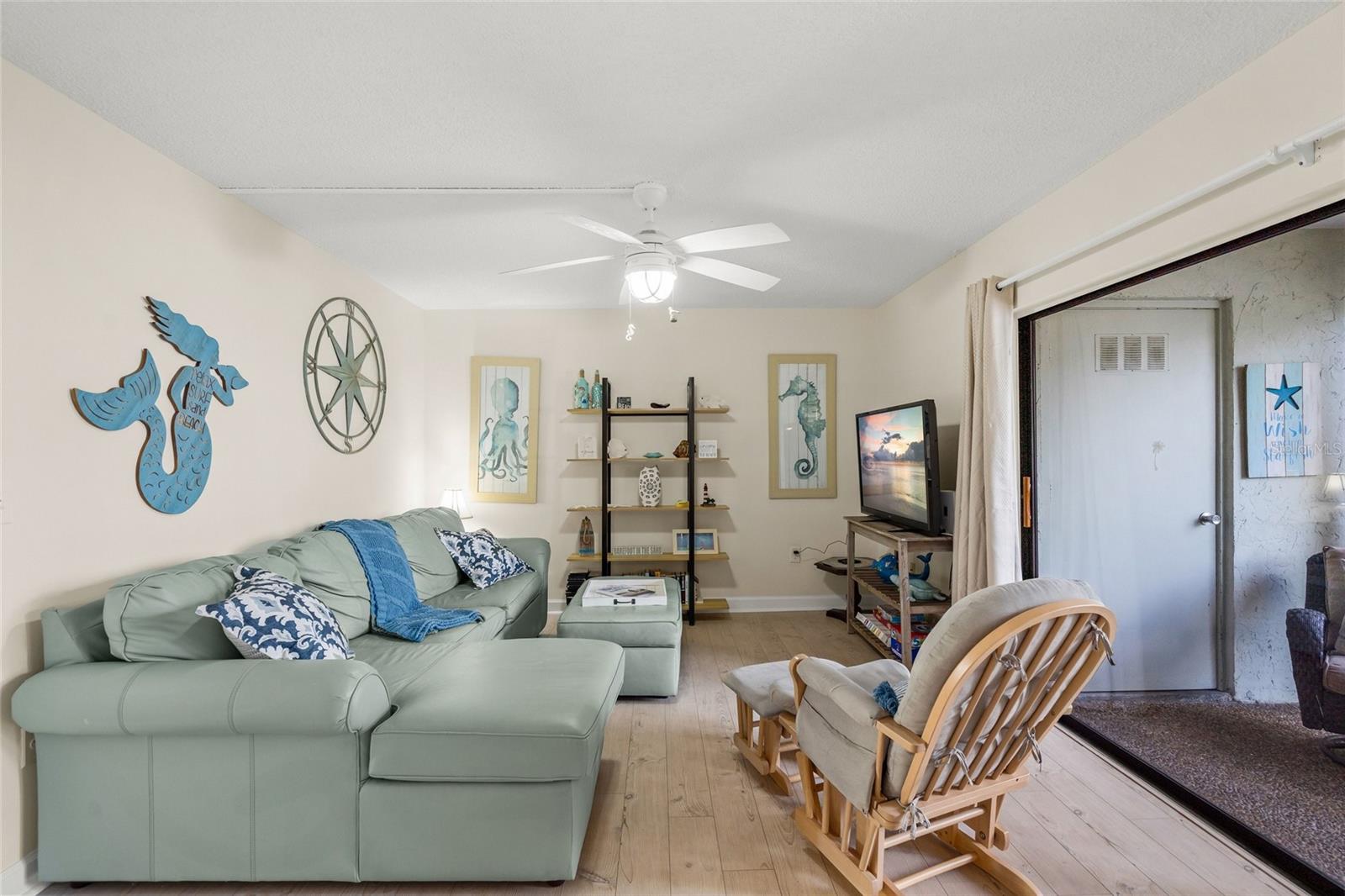 6713 MIDNIGHT PASS RD #4 — photo 11
