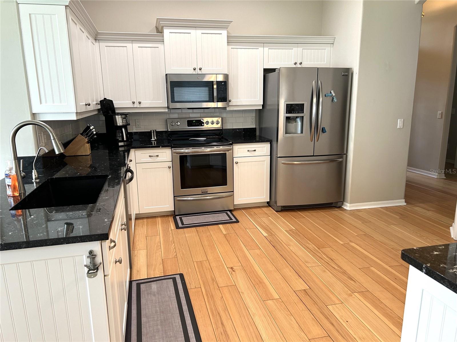 8918 OLDE HICKORY AVE — photo 3