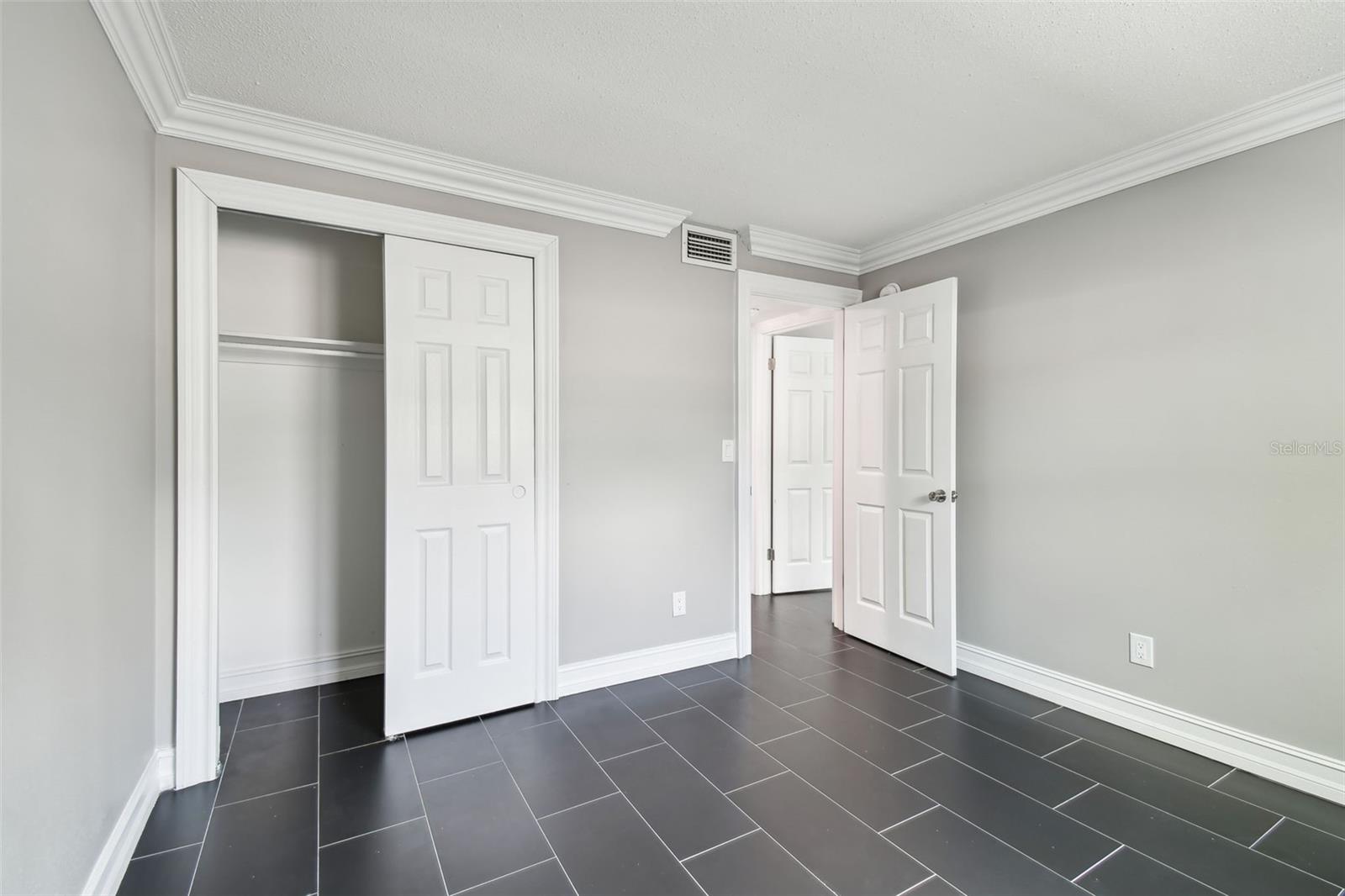 2942 W BAY DR #8 — photo 27