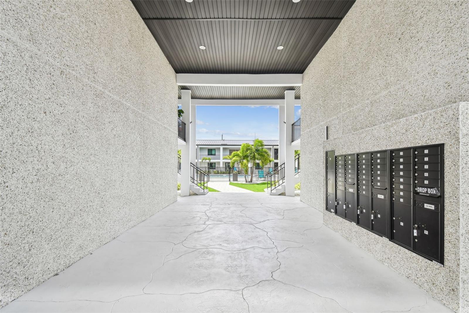 2942 W BAY DR #8 — photo 36