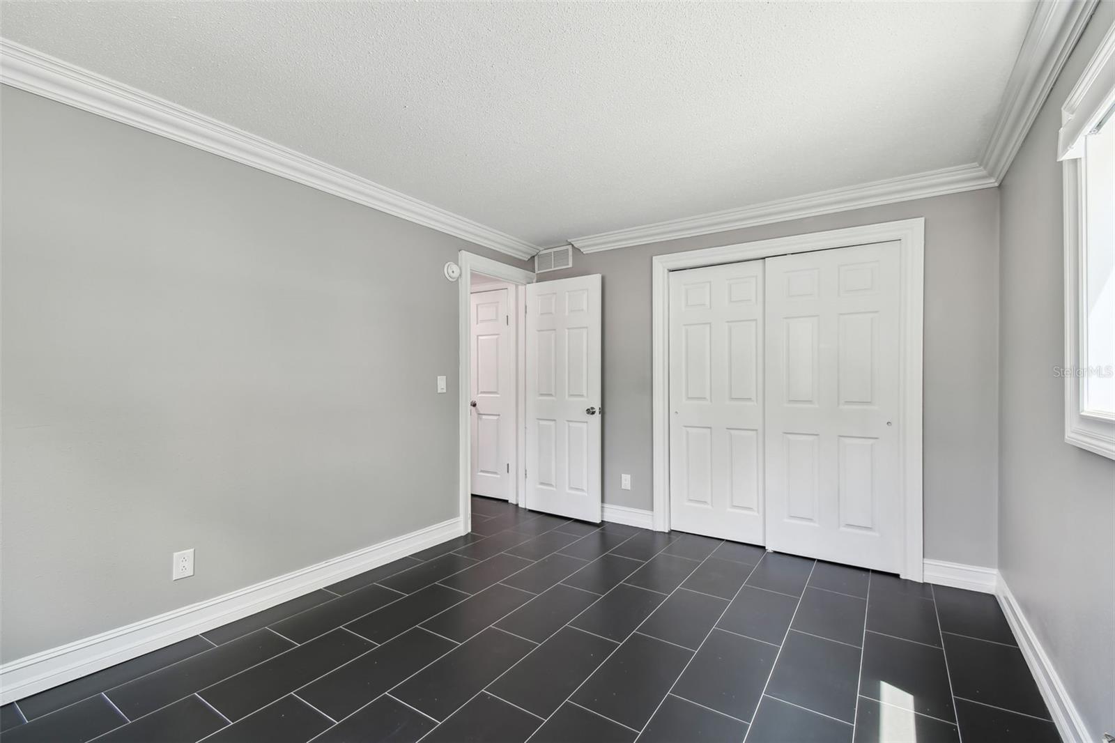 2942 W BAY DR #8 — photo 31