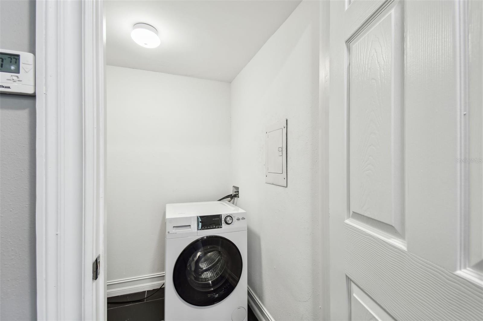 2942 W BAY DR #8 — photo 33
