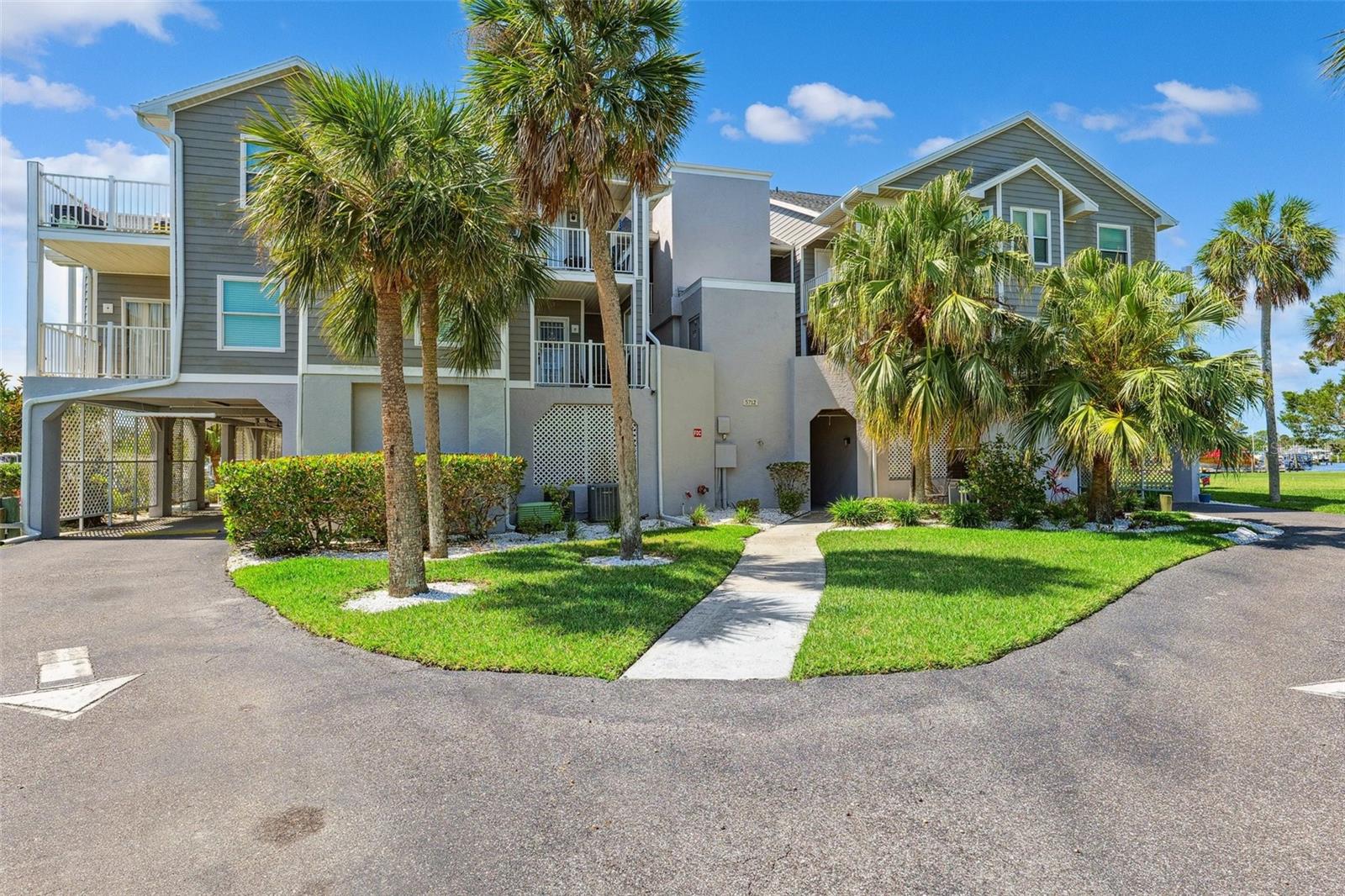 5712 BISCAYNE CT #103 — photo 31