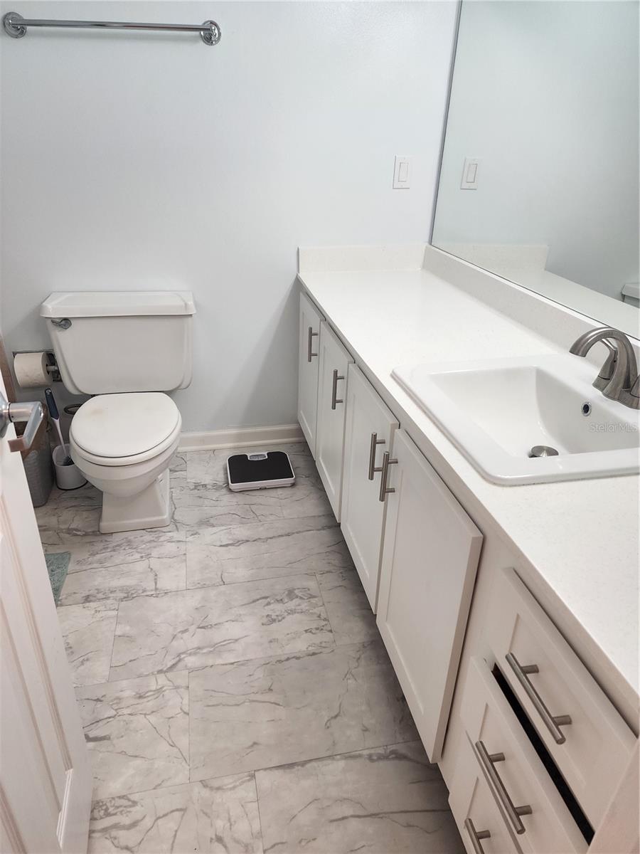 105 ISLAND WAY #131 — photo 17