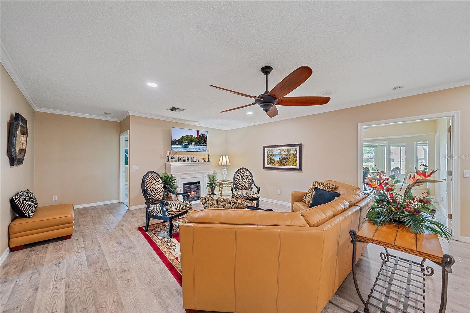 1432 COLONY PL — photo 4
