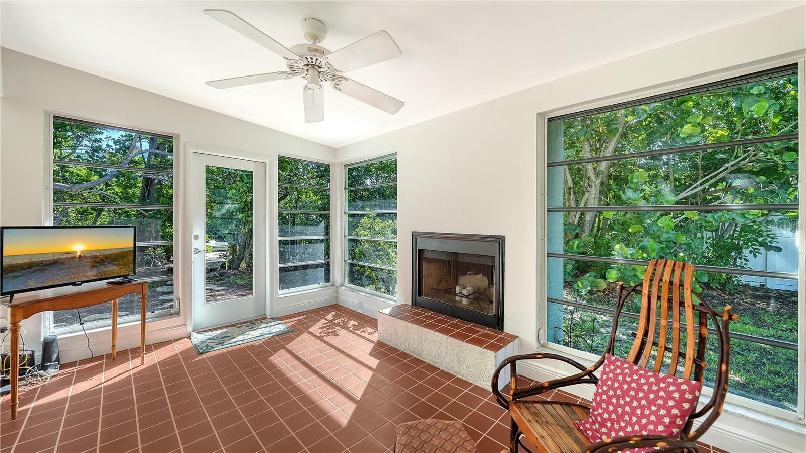 120 HAMMOCK RD — photo 31