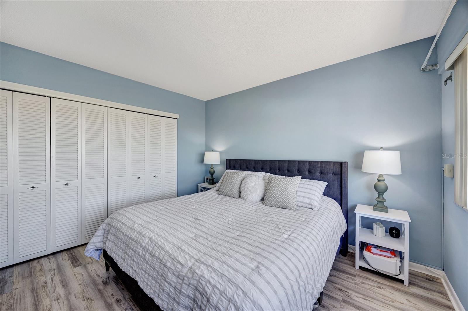 31 ISLAND WAY #1403 — photo 11