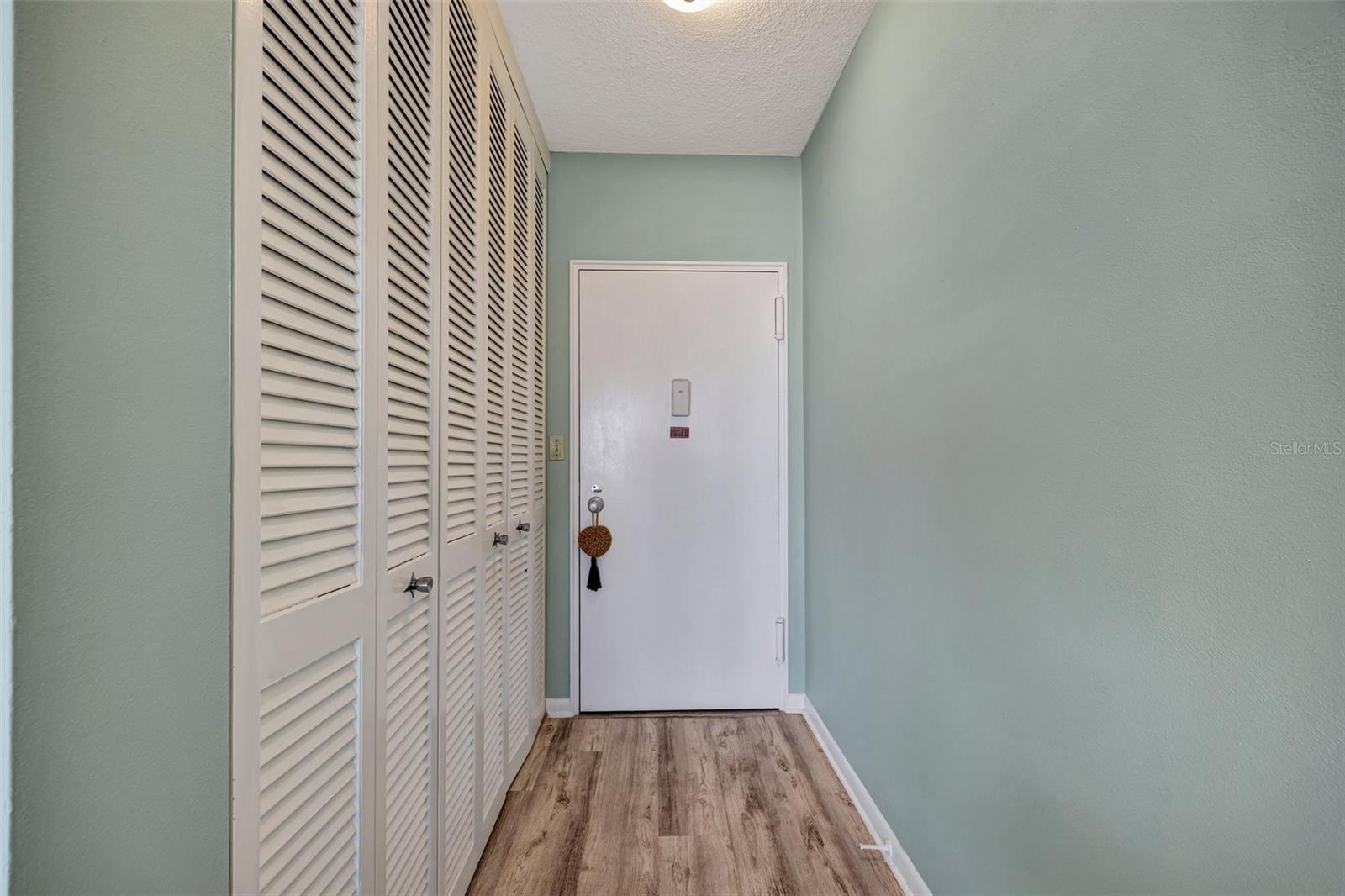 31 ISLAND WAY #1403 — photo 27