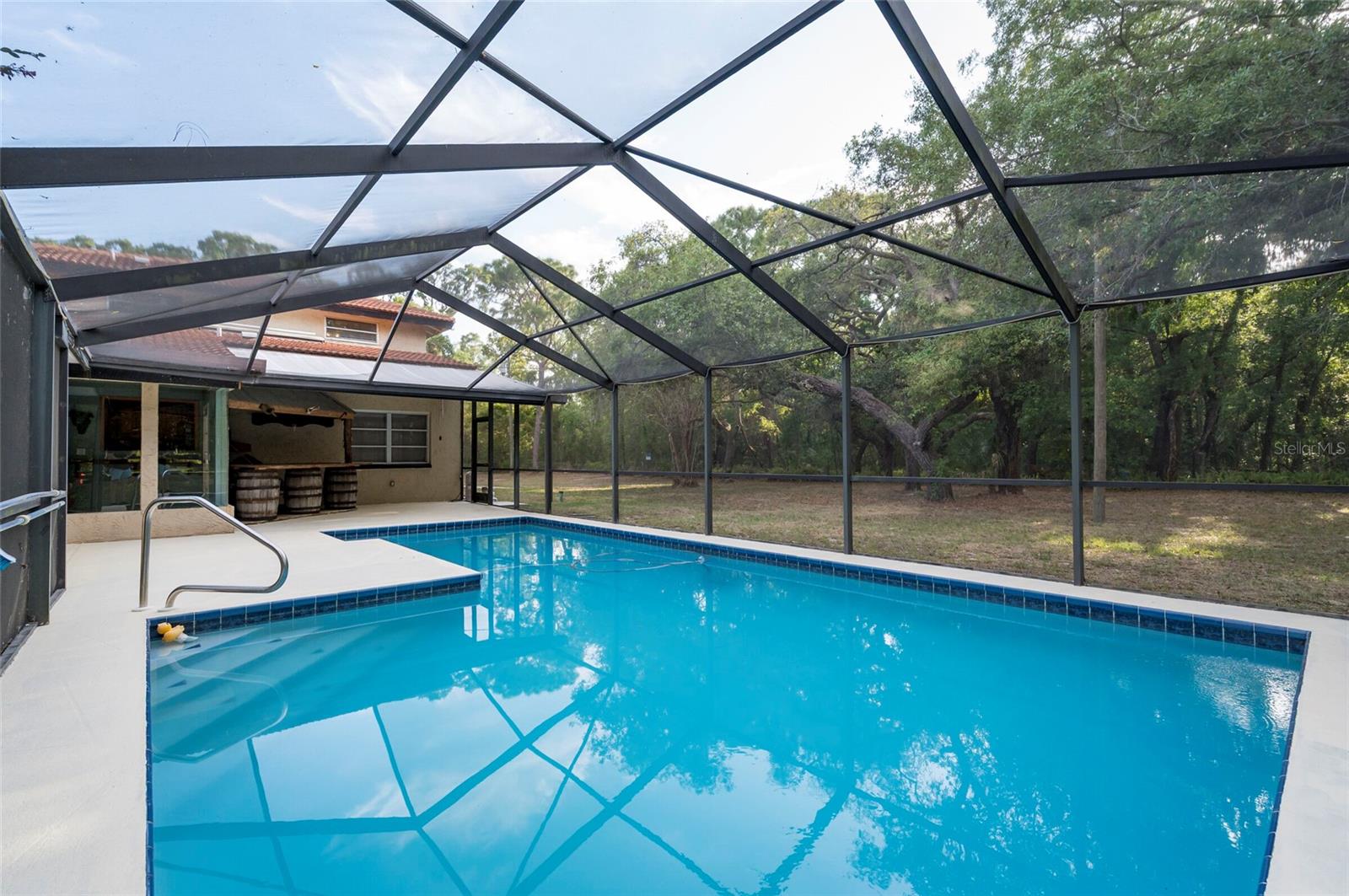 12311 OAKWOOD DR — photo 26