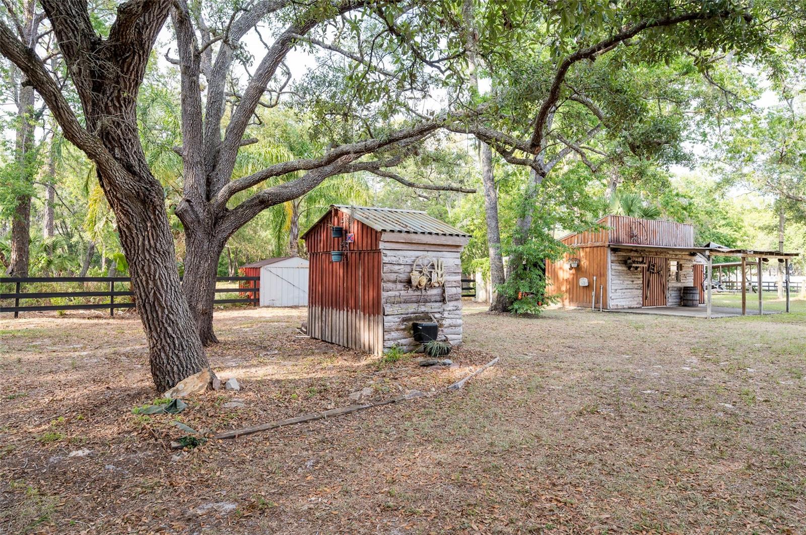 12311 OAKWOOD DR — photo 38
