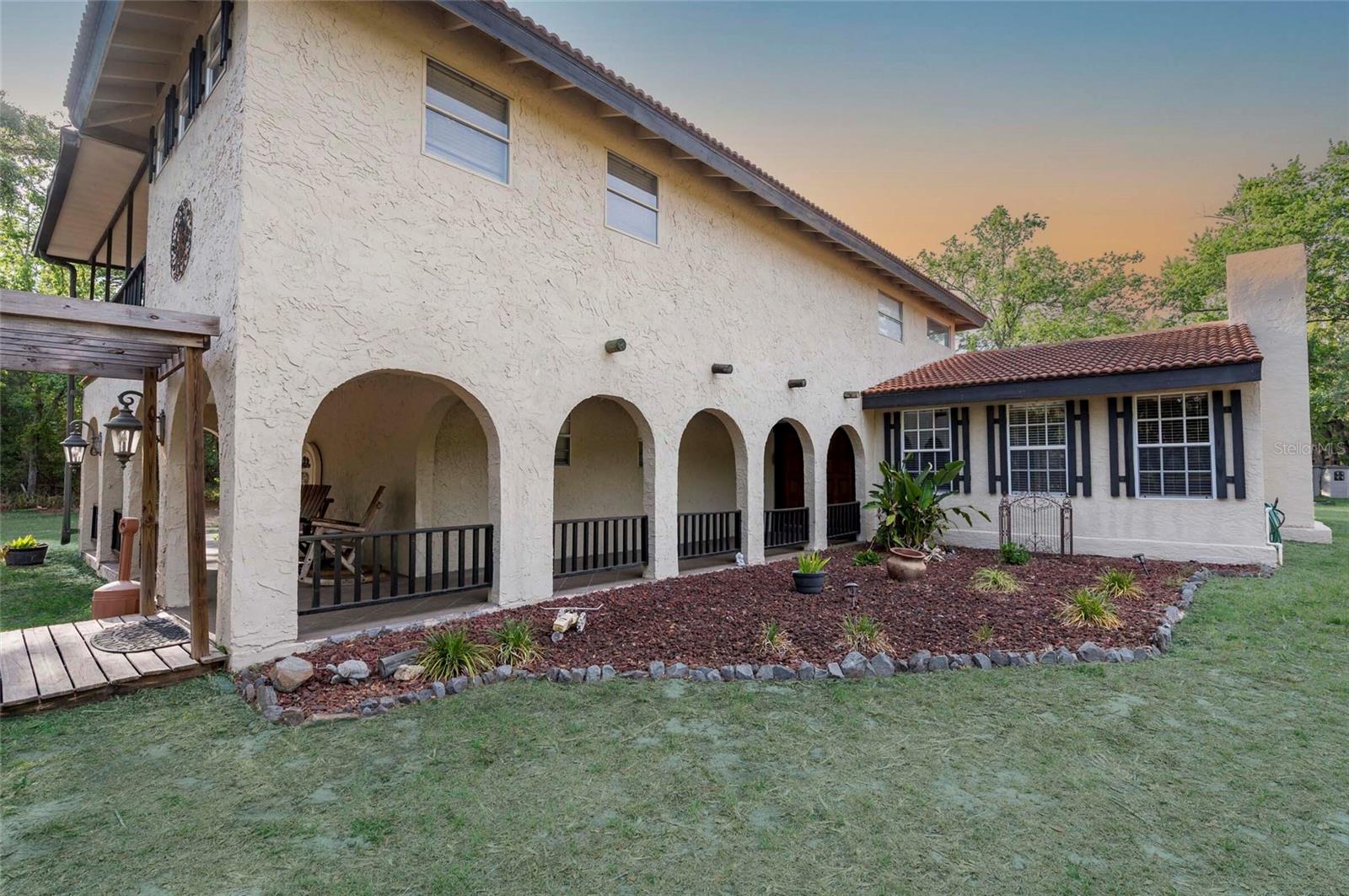 12311 OAKWOOD DR — photo 2