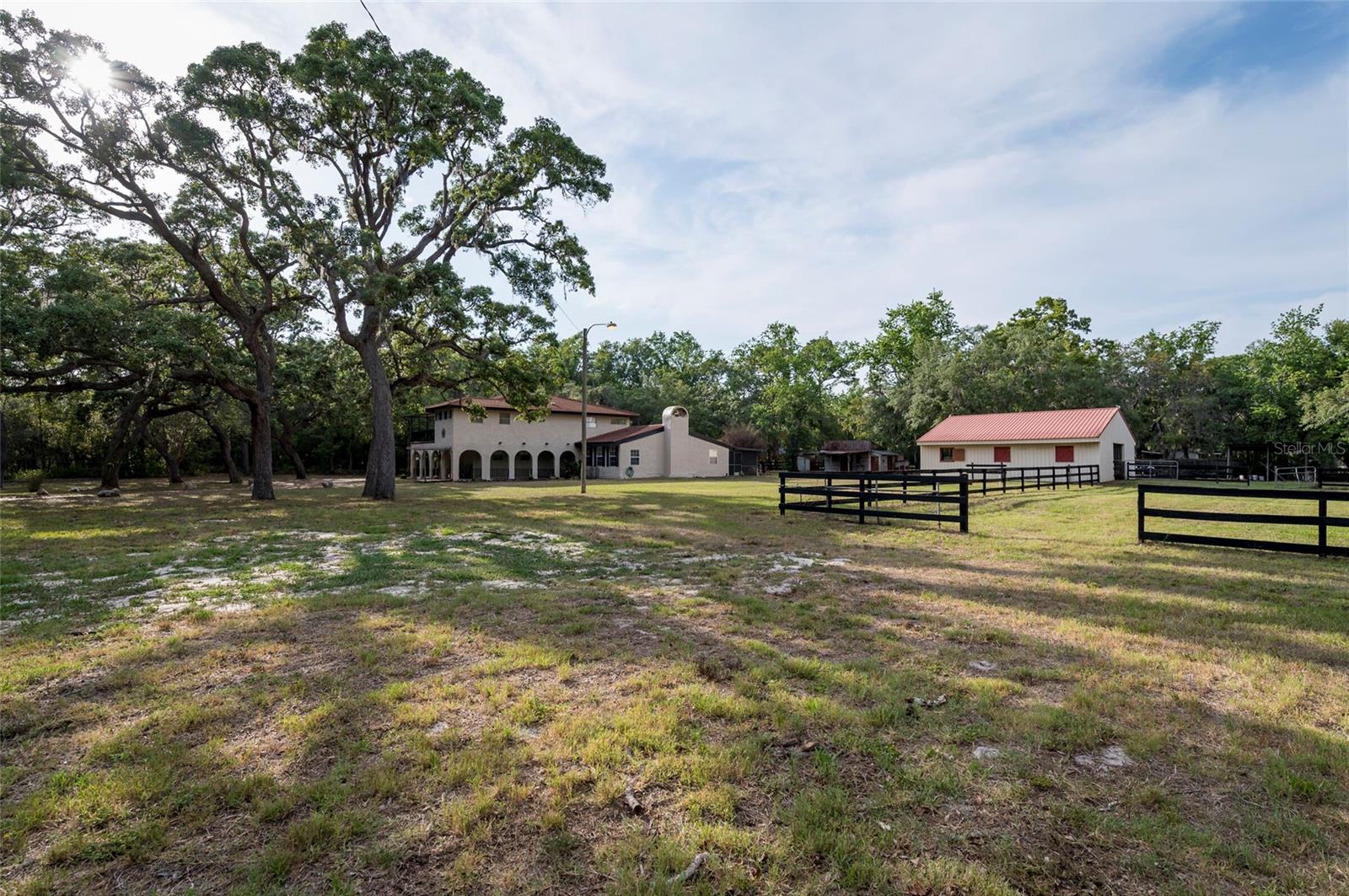 12311 OAKWOOD DR — photo 4