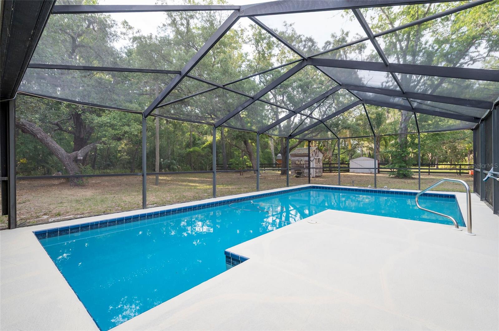 12311 OAKWOOD DR — photo 25