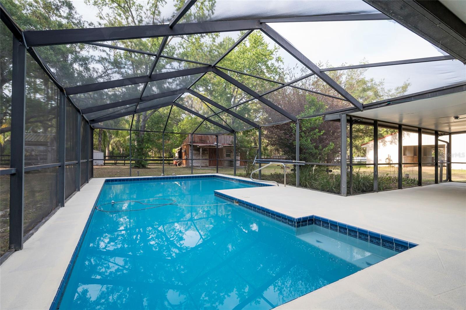12311 OAKWOOD DR — photo 24
