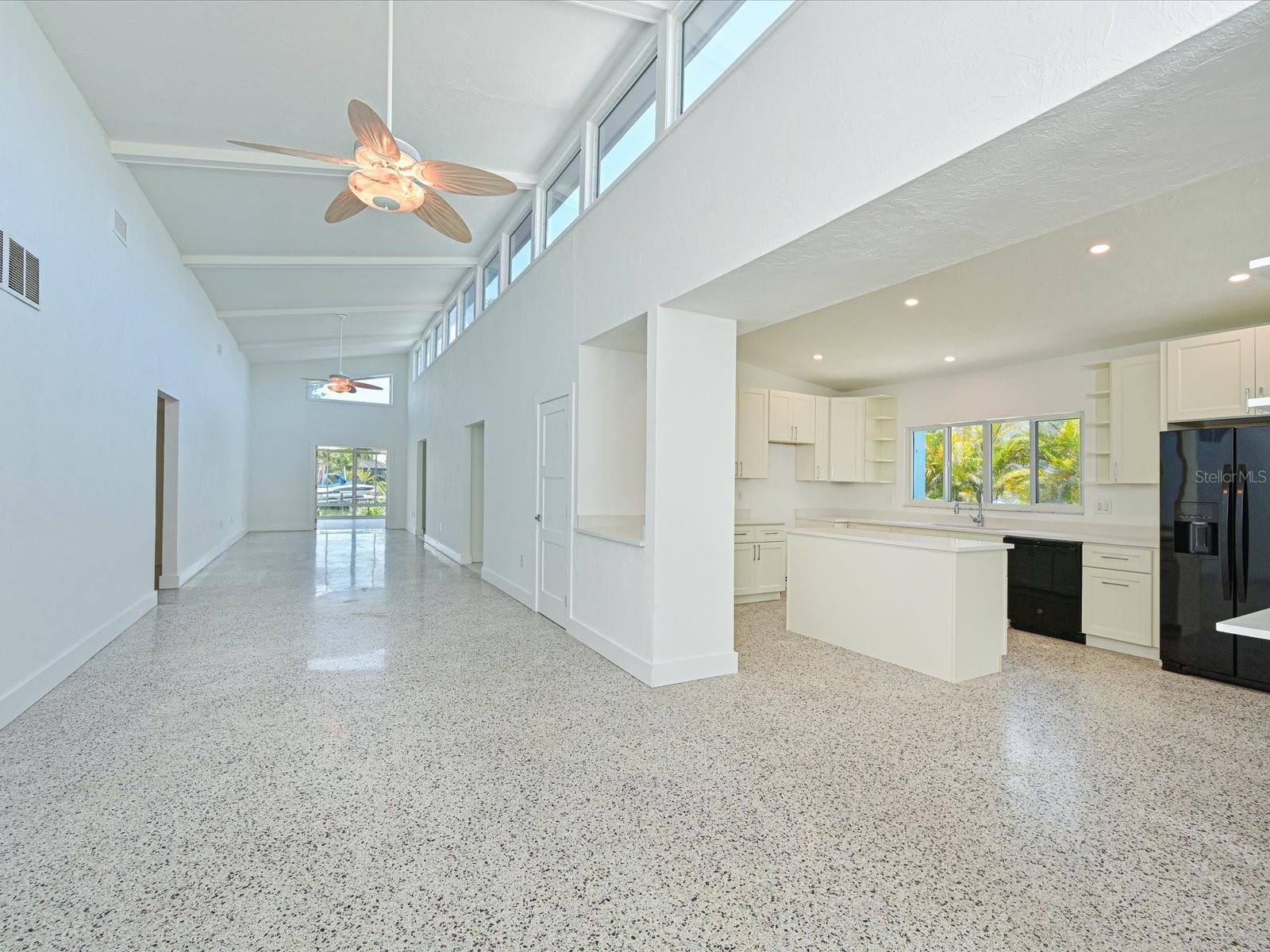 5920 GULF OF MEXICO DR — photo 10