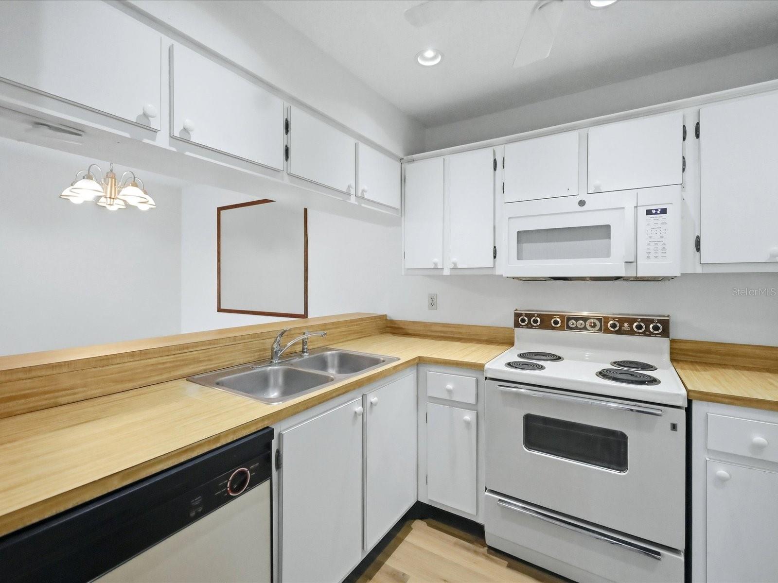 3269 BENEVA RD #203 — photo 16