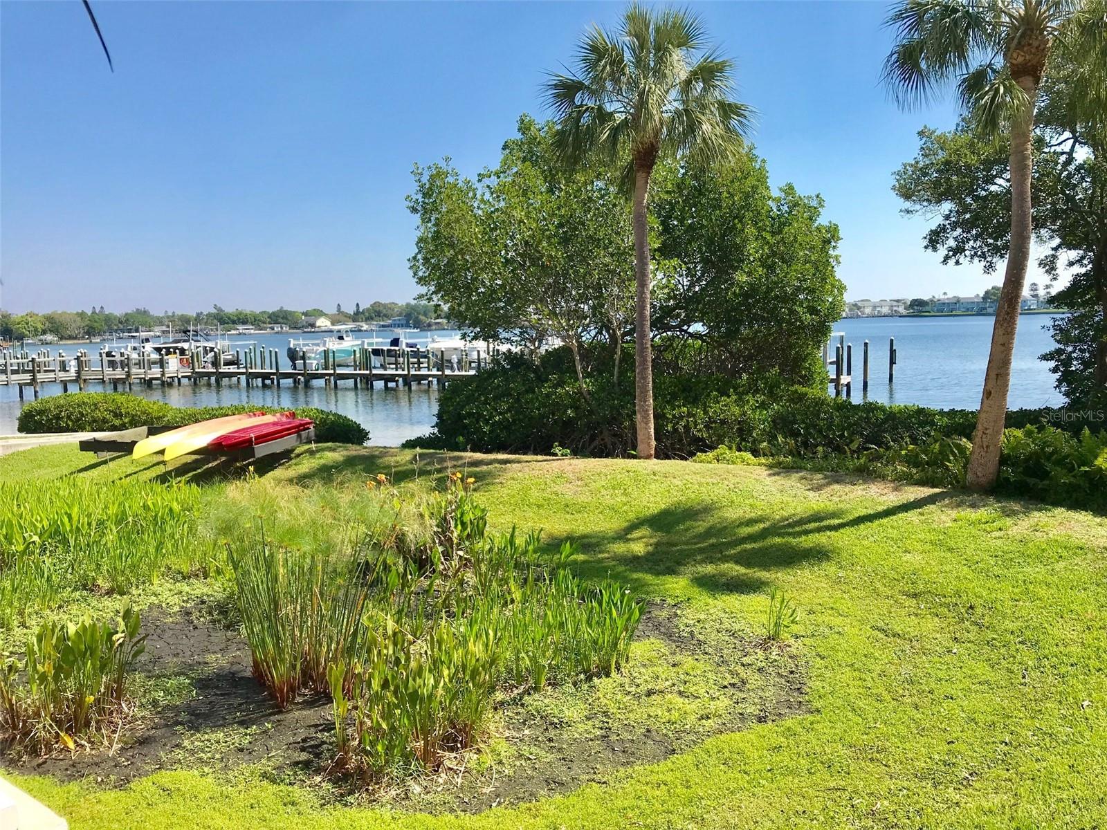 184 BANYAN BAY DR — photo 39