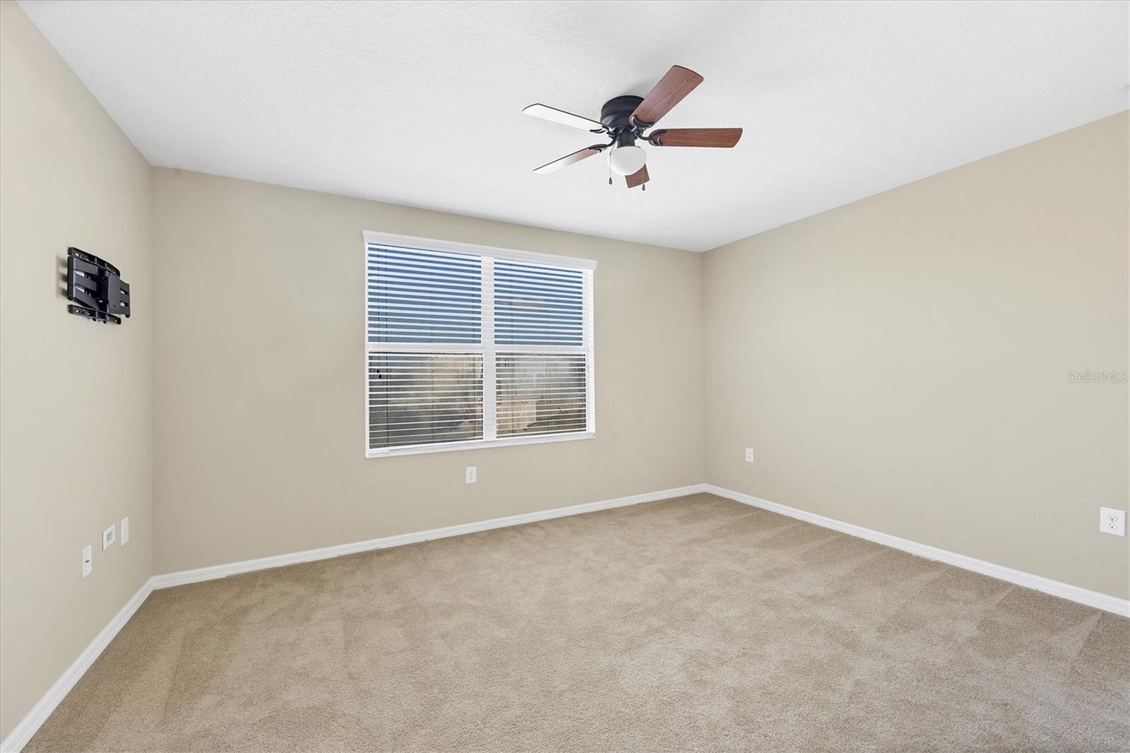 4811 WOODBROOK DR — photo 31