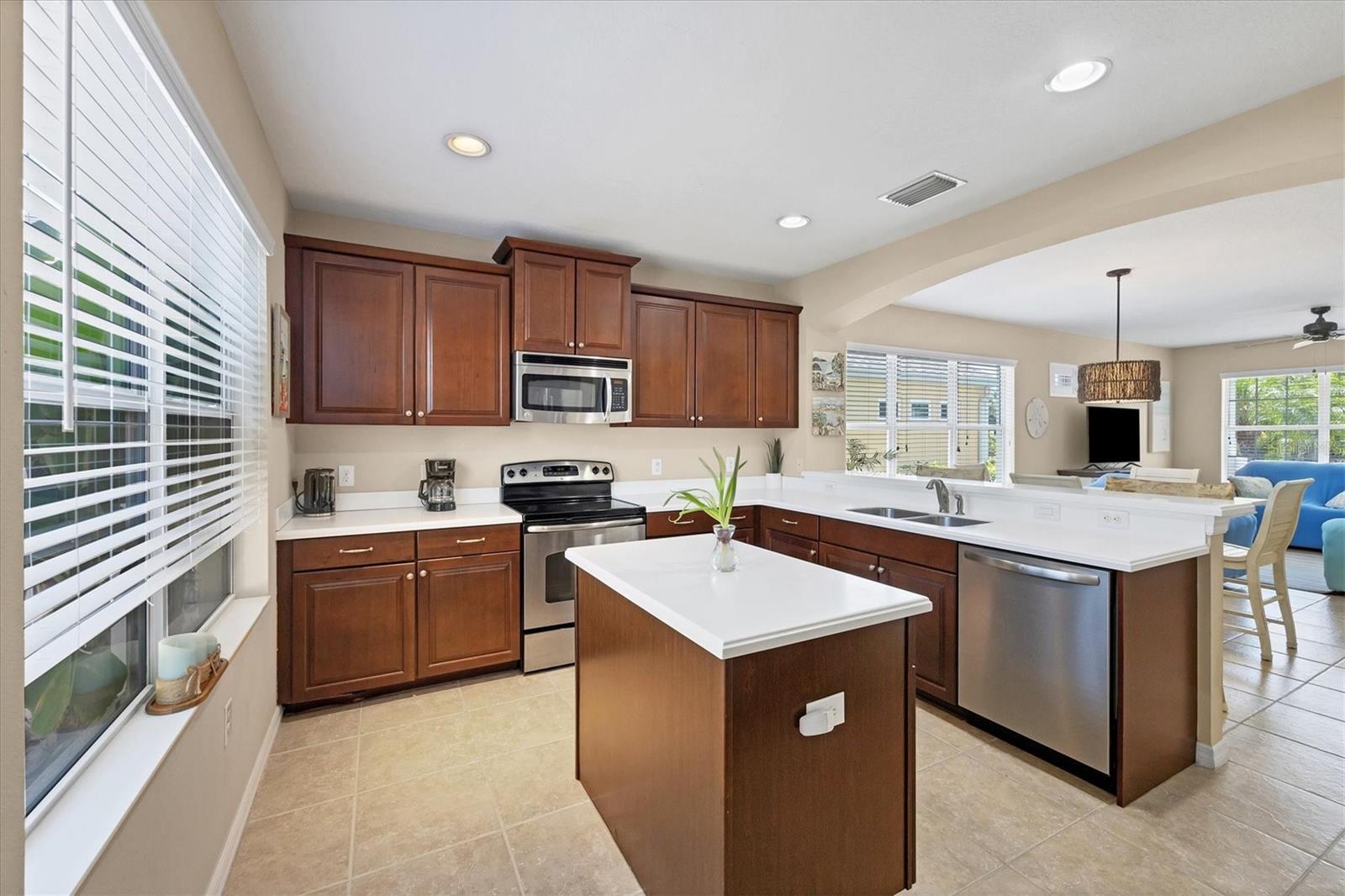 4811 WOODBROOK DR — photo 20