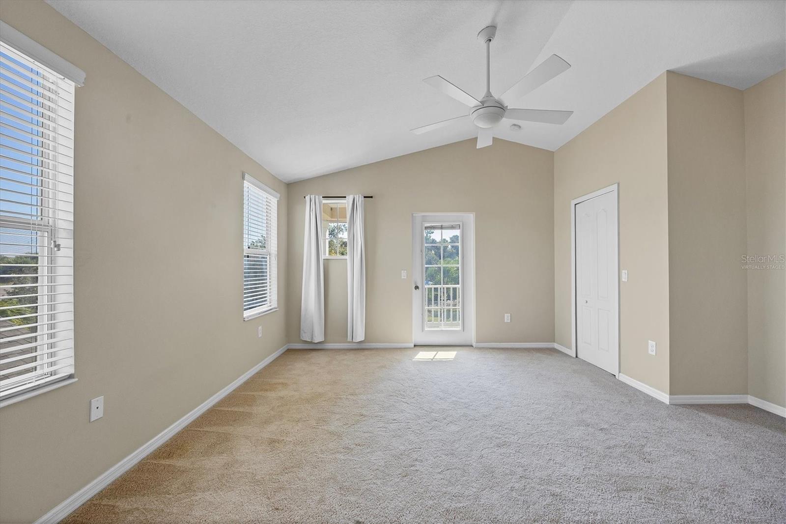4811 WOODBROOK DR — photo 22