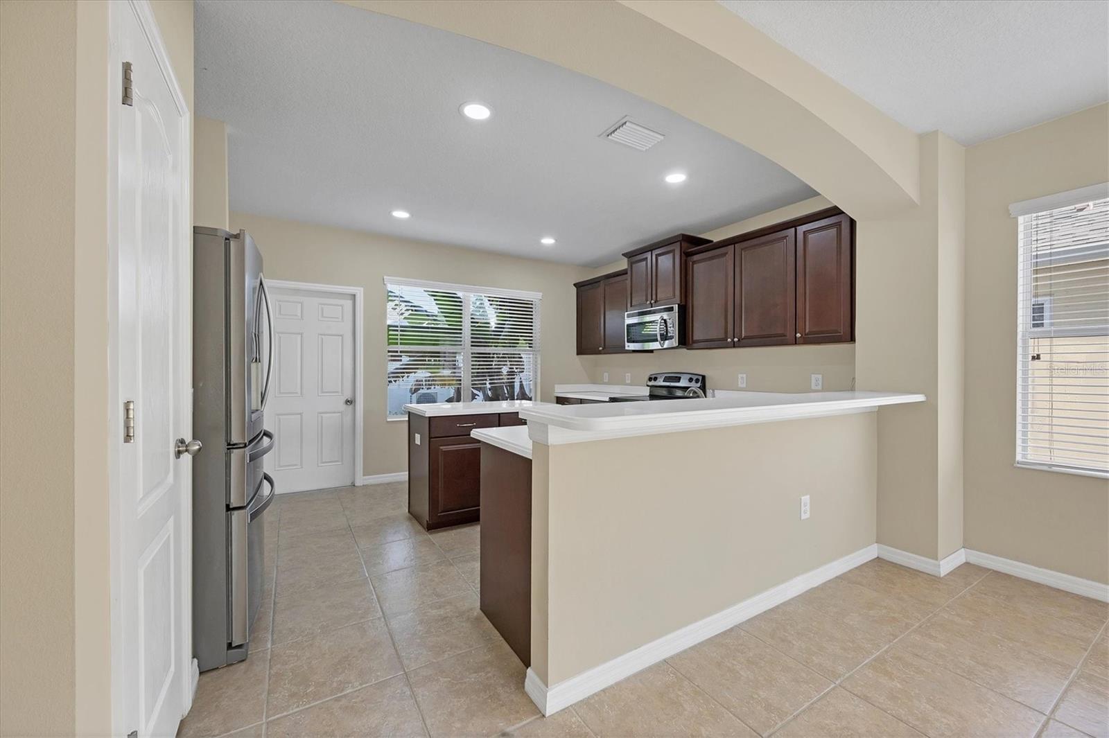 4811 WOODBROOK DR — photo 14