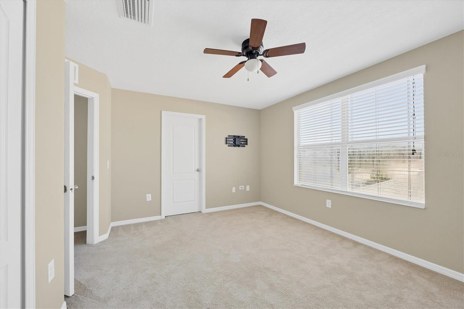 4811 WOODBROOK DR — photo 34