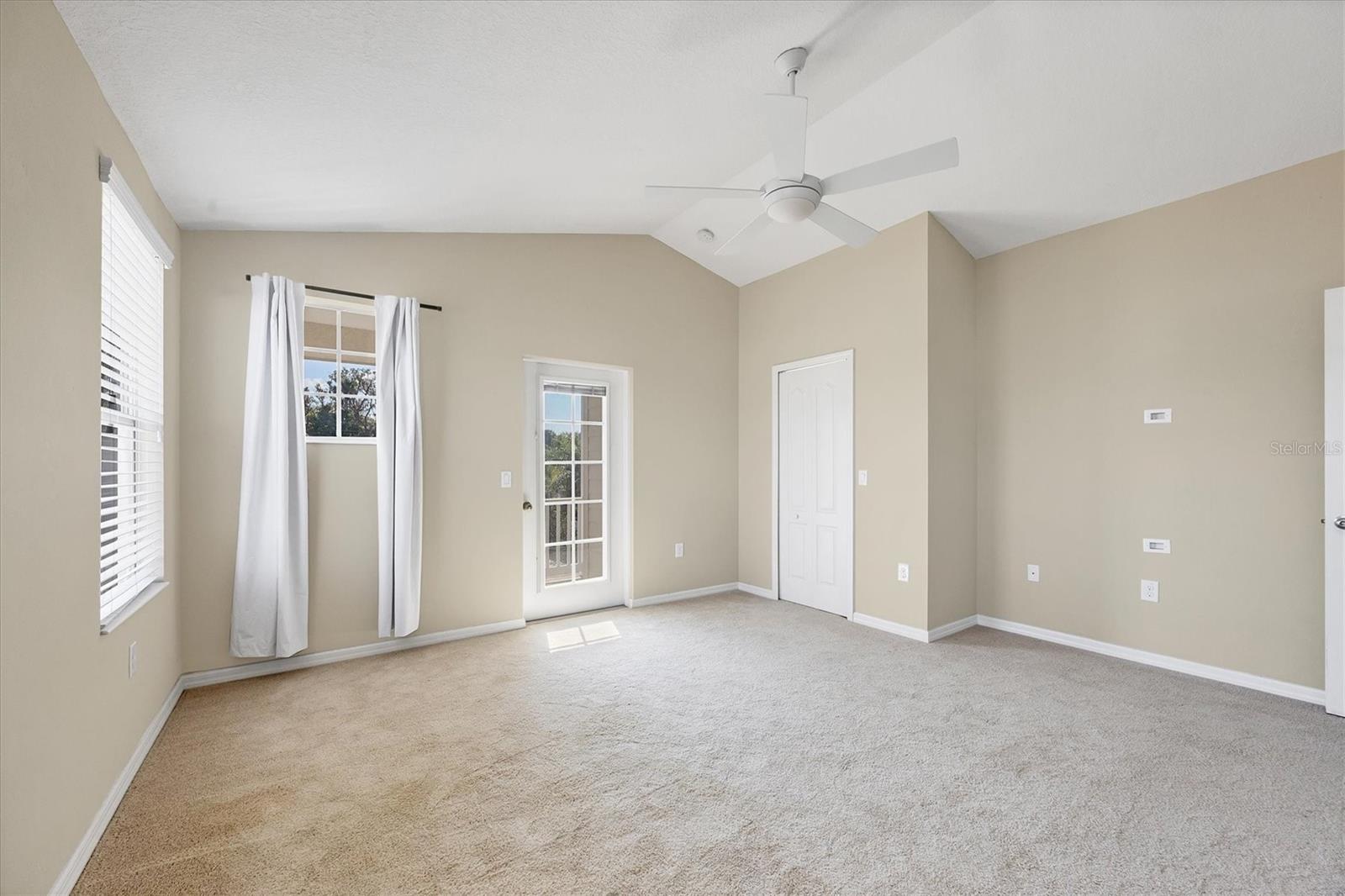 4811 WOODBROOK DR — photo 25