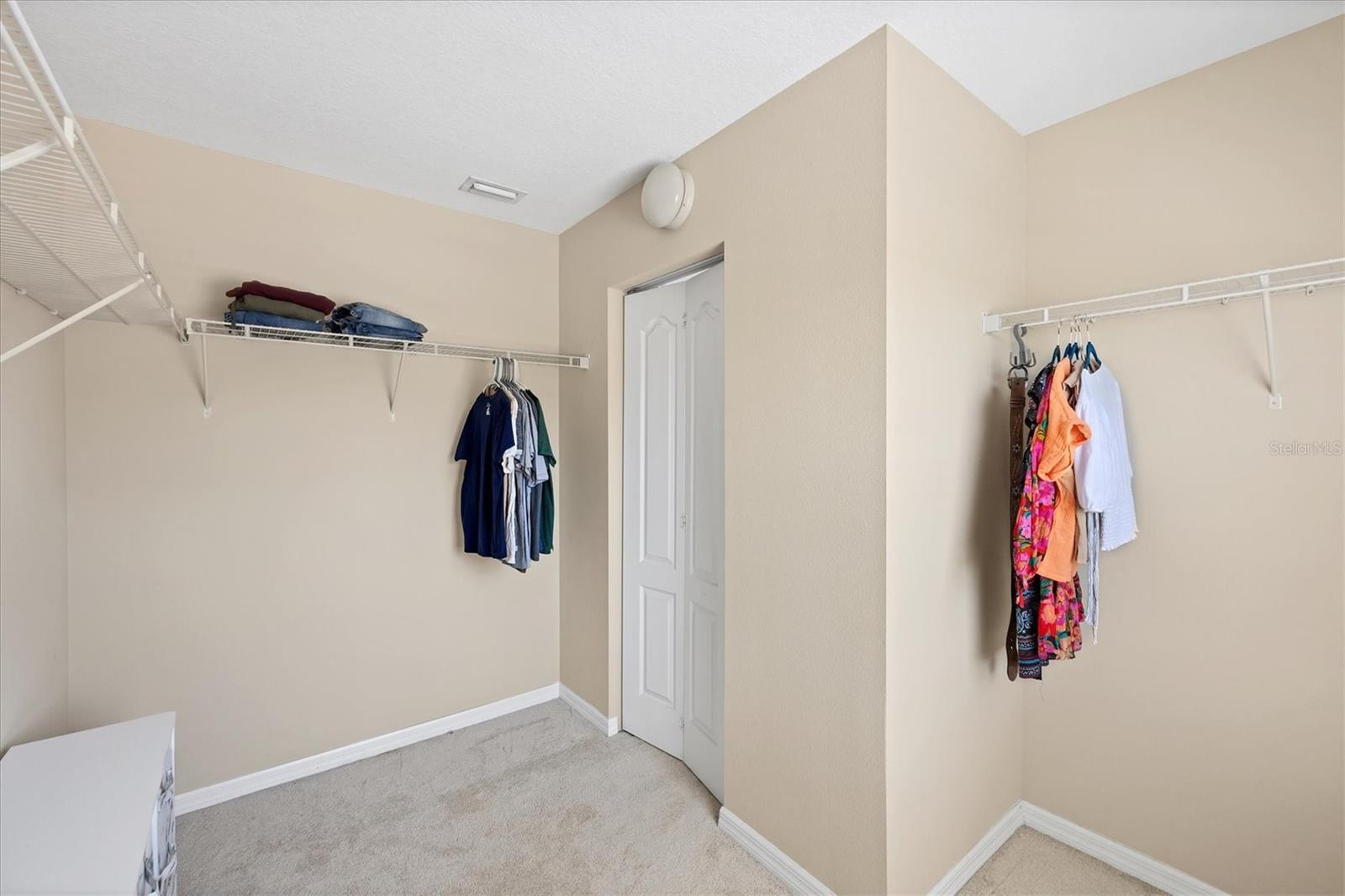 4811 WOODBROOK DR — photo 29