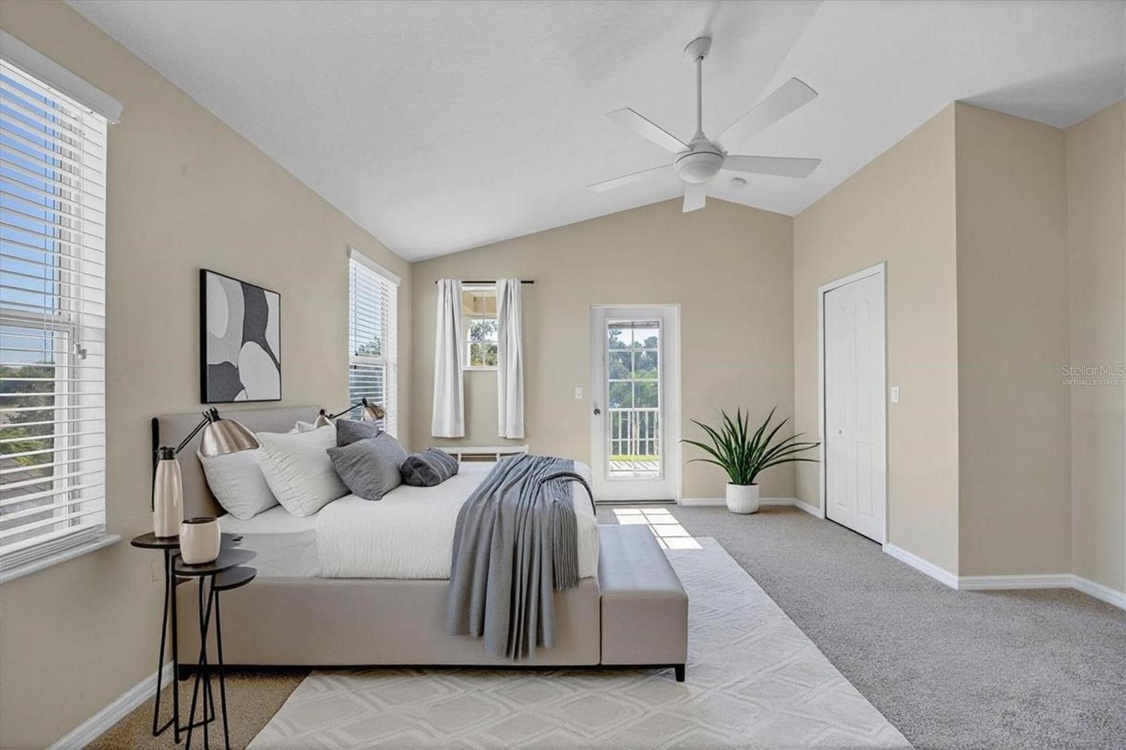 4811 WOODBROOK DR — photo 23