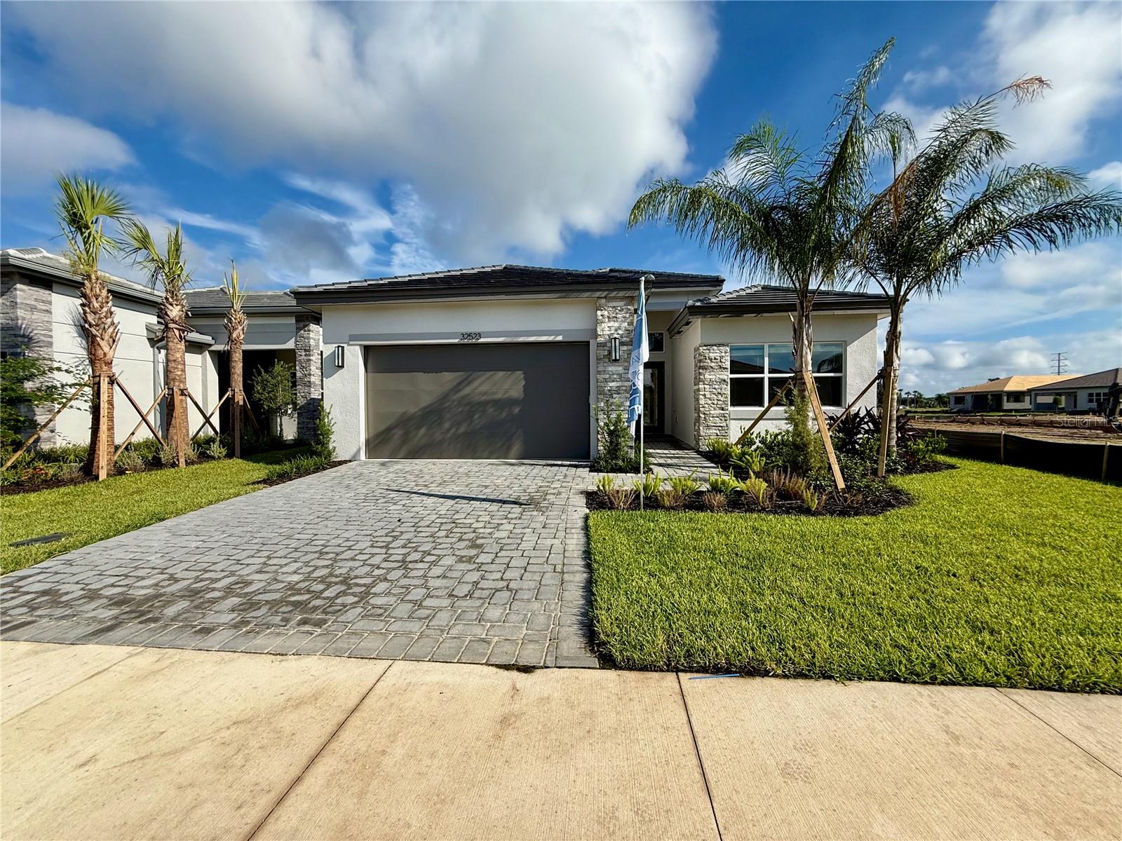32523 NEROLI ST — photo 2