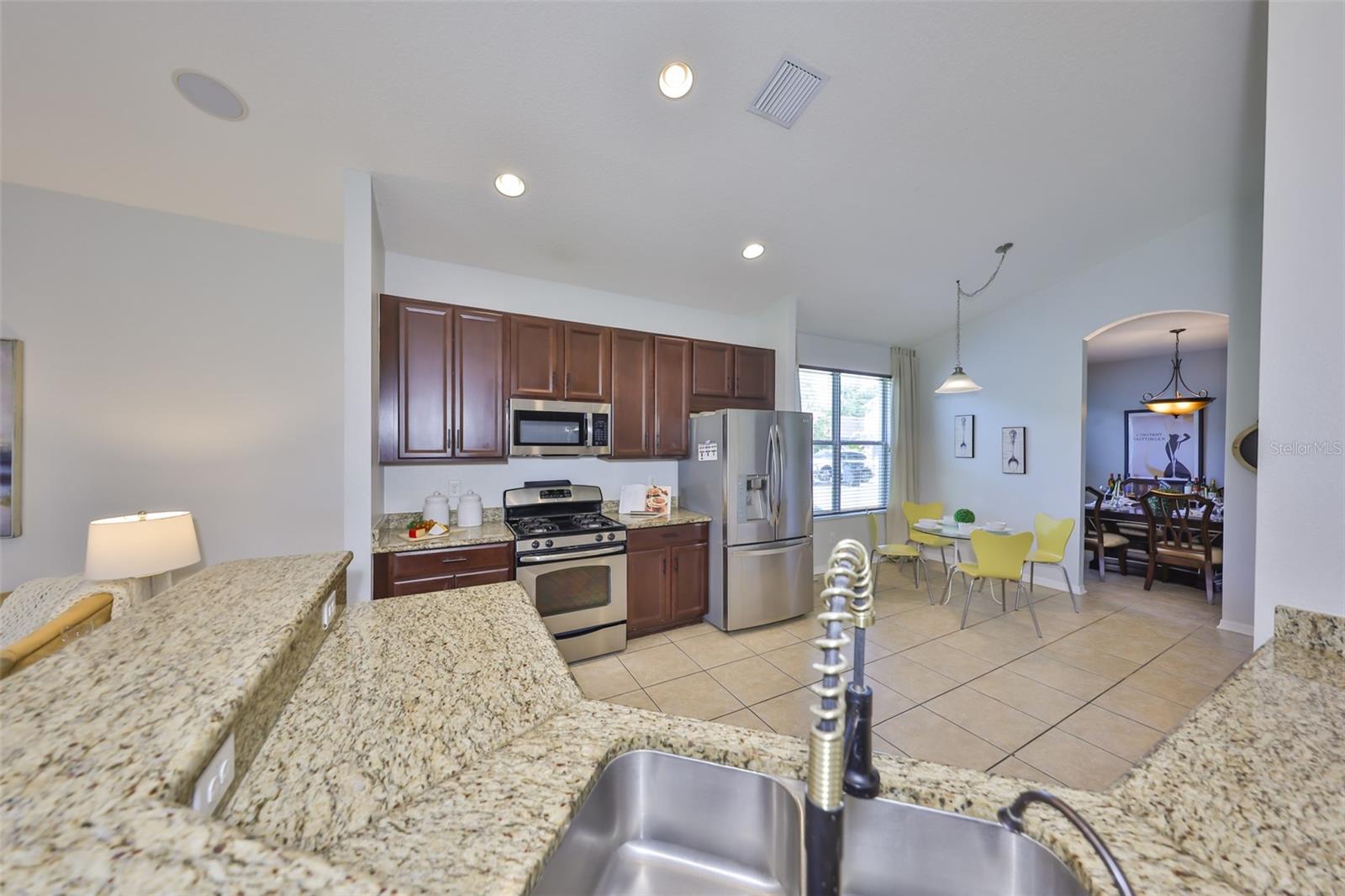 11408 COVENTRY GROVE CIR — photo 24
