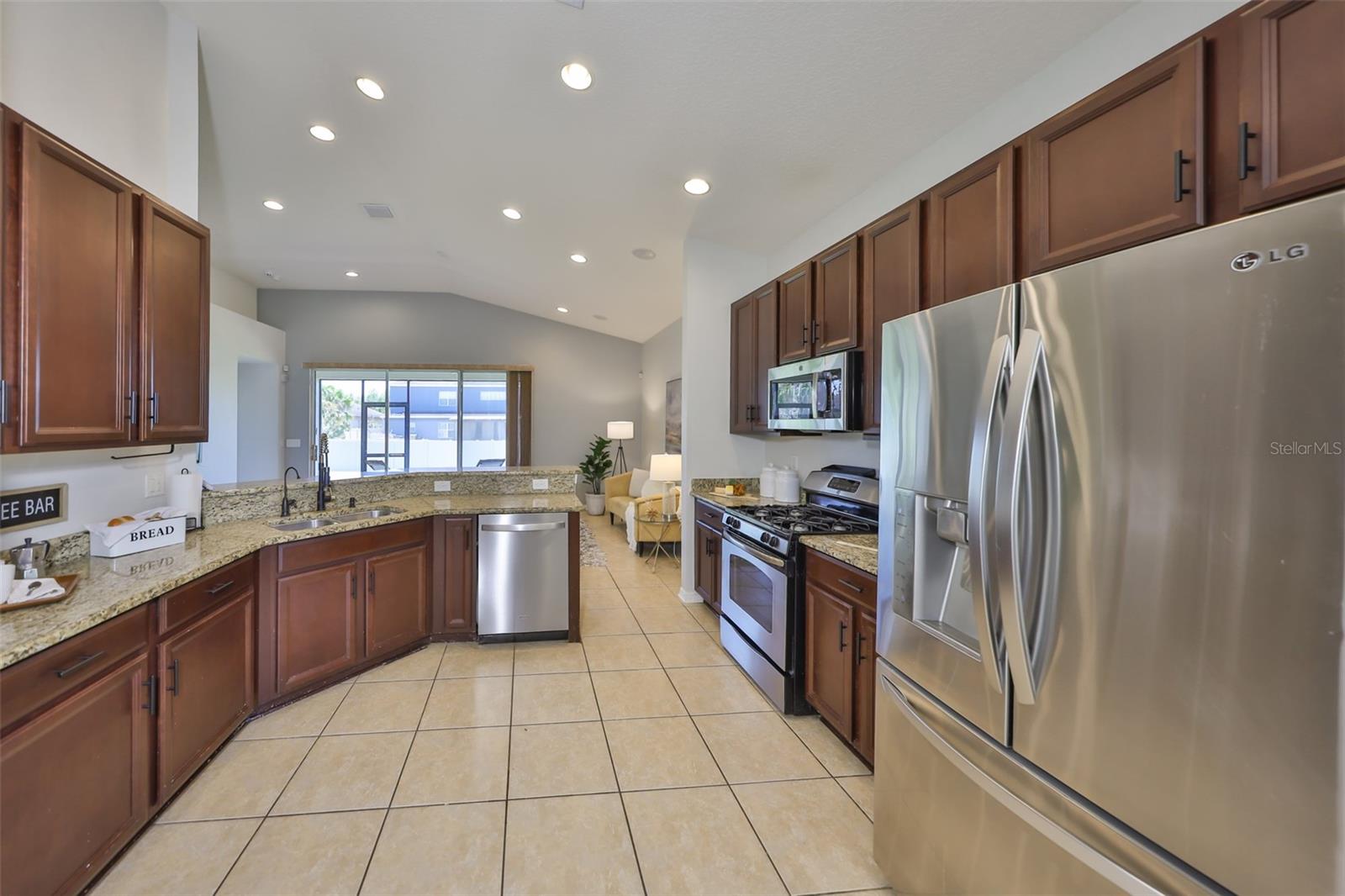 11408 COVENTRY GROVE CIR — photo 20