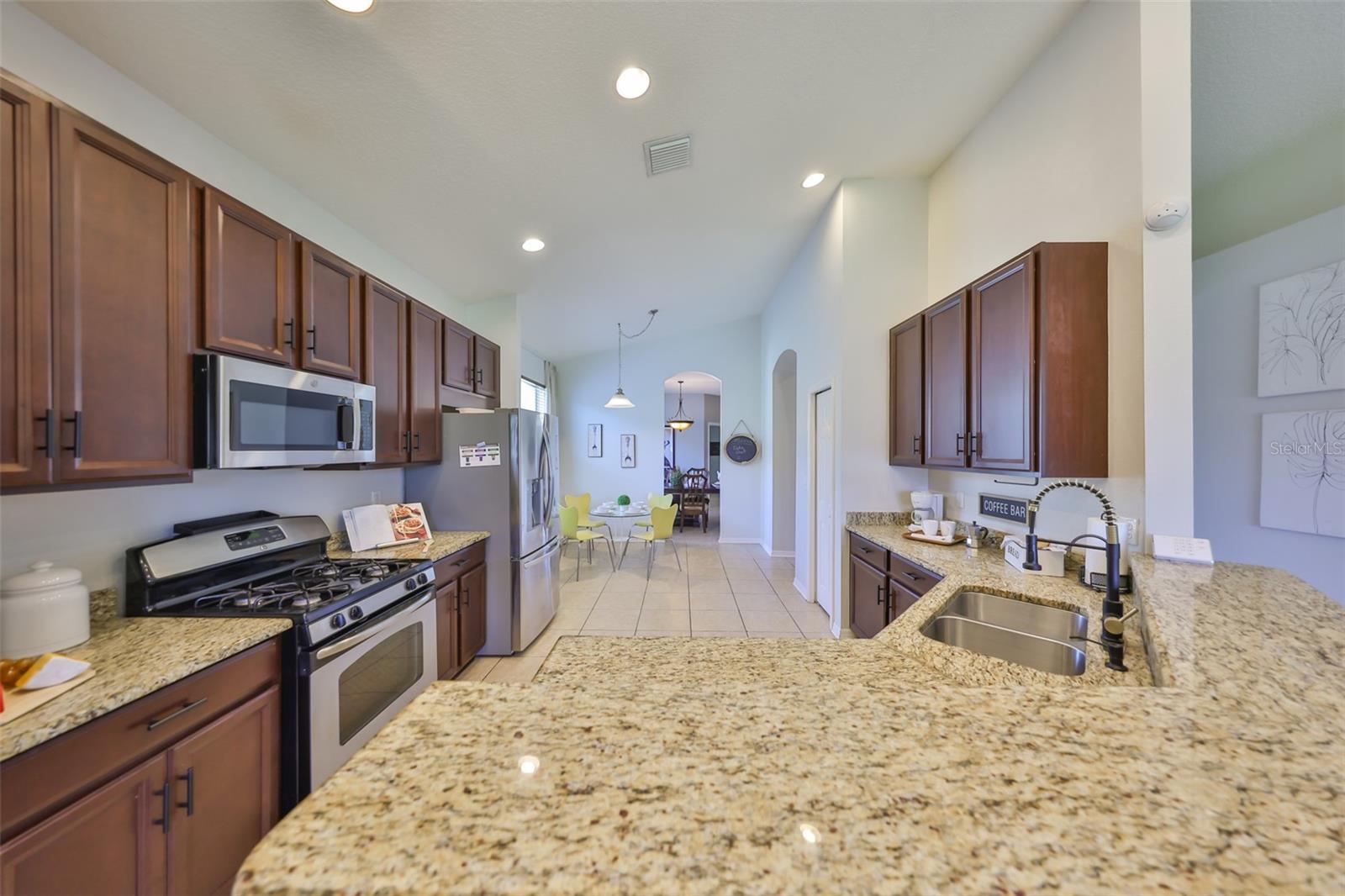 11408 COVENTRY GROVE CIR — photo 23
