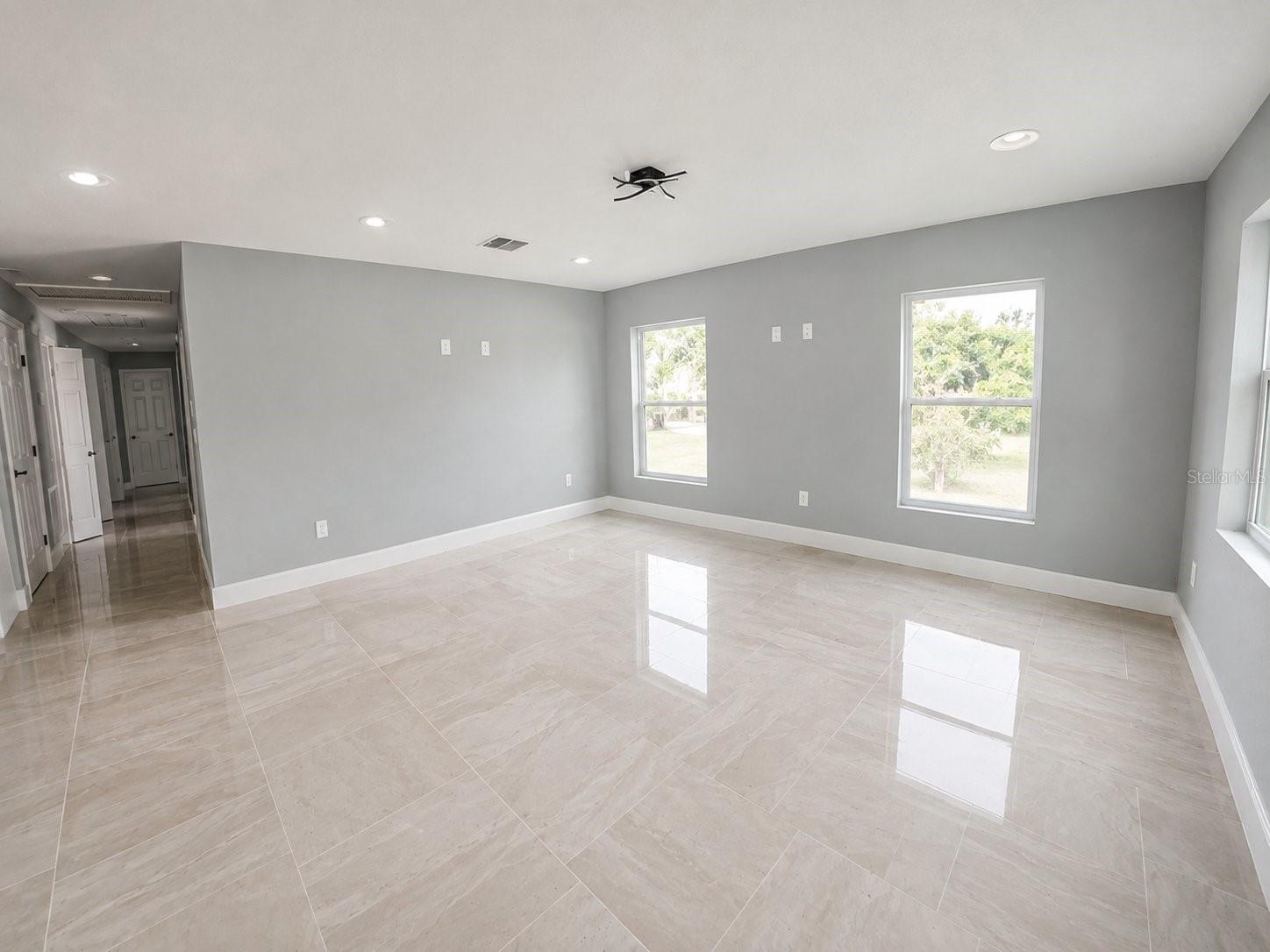 3704 SMITH TREE ST — photo 9