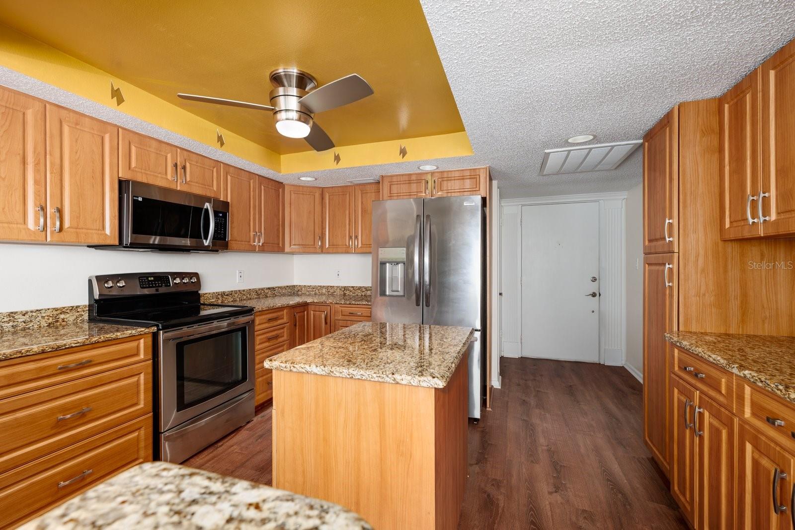 17408 GULF BLVD #203 — photo 8