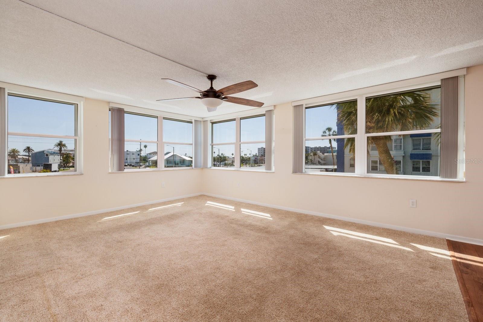 17408 GULF BLVD #203 — photo 16