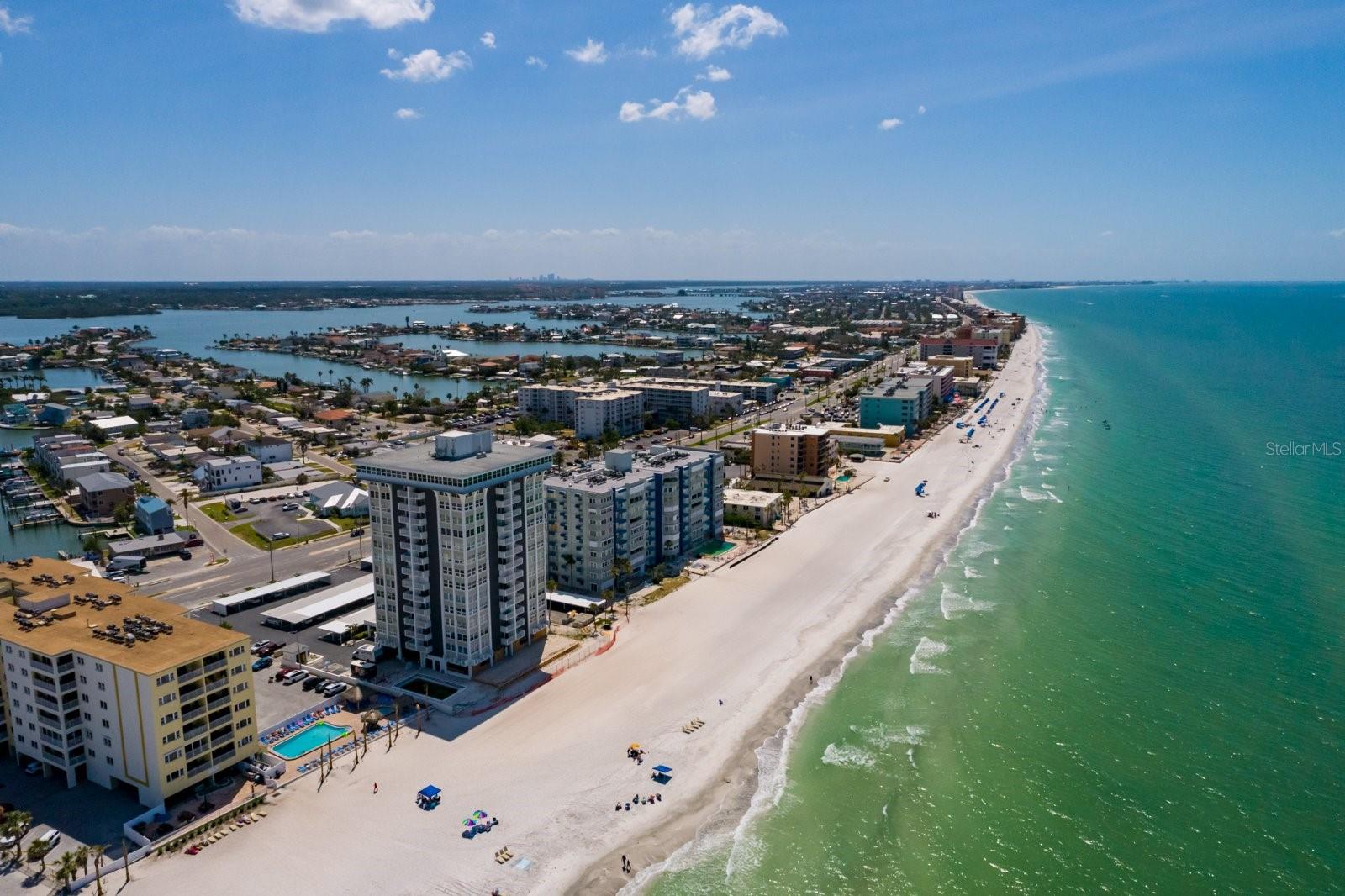 17408 GULF BLVD #203 — photo 34