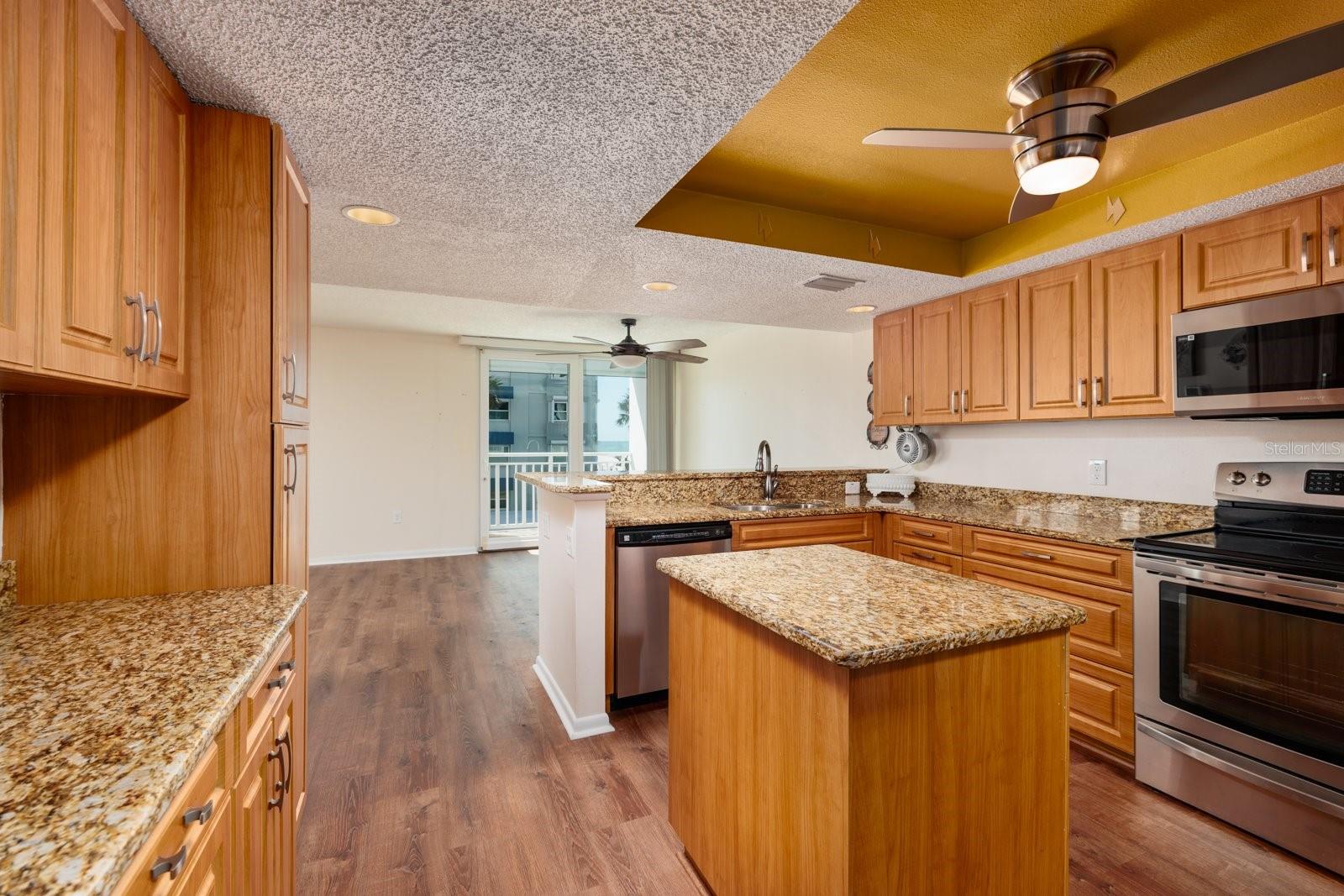 17408 GULF BLVD #203 — photo 10