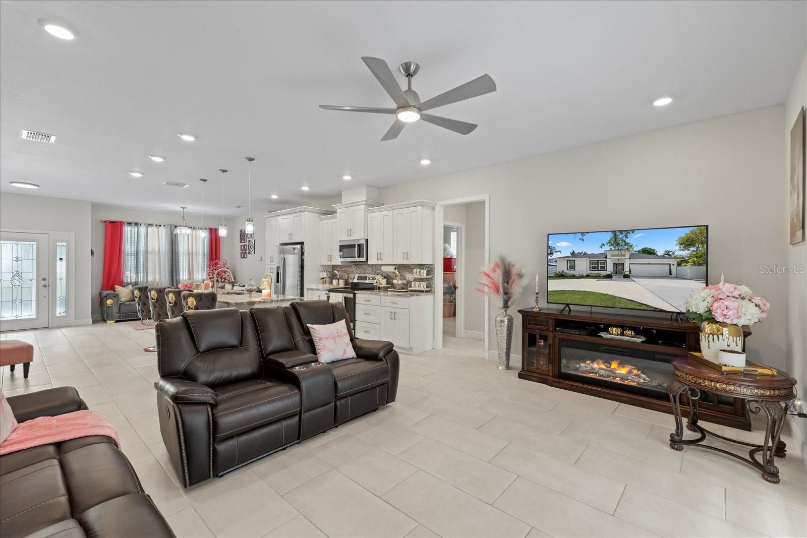 19212 SUNLAKE BLVD — photo 13