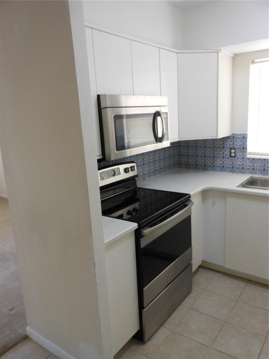 138 36TH AVE N #206W — photo 7
