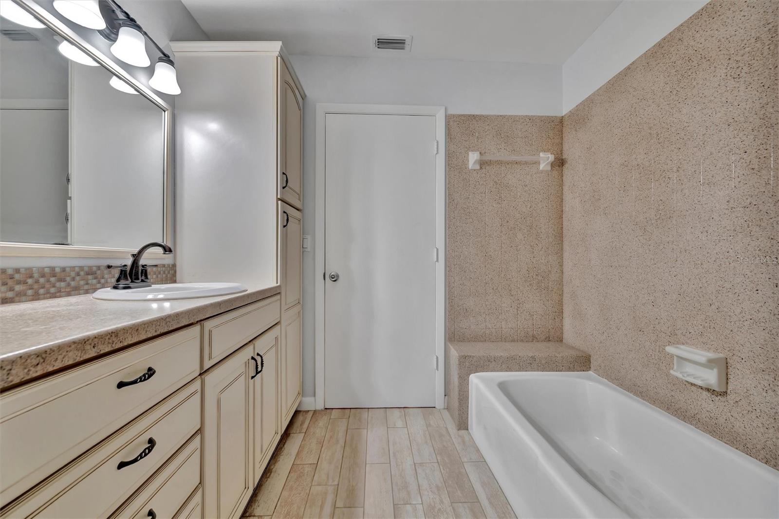 8710 54TH AVE W #8710 — photo 36